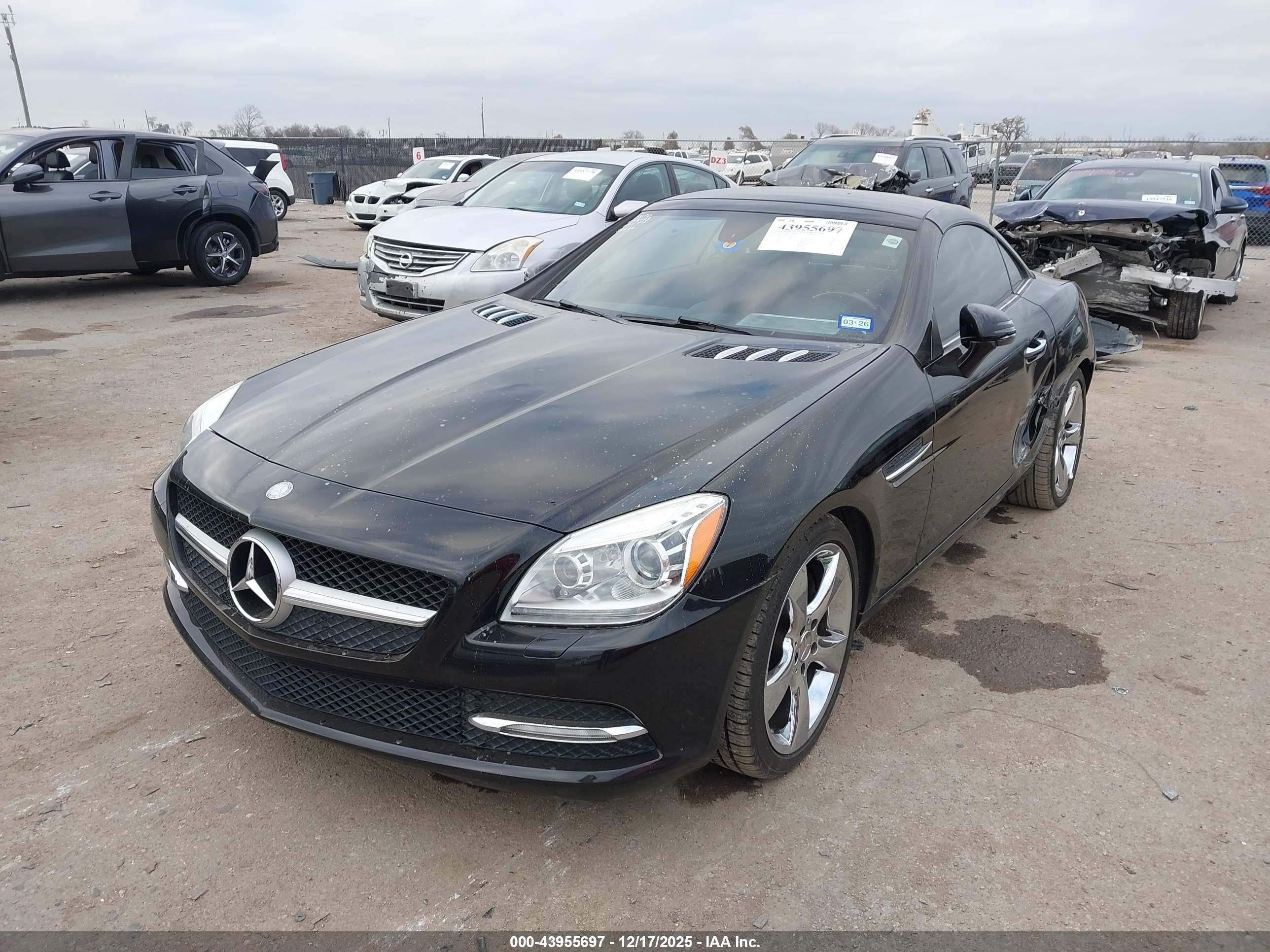 MERCEDES-BENZ SLK image 2