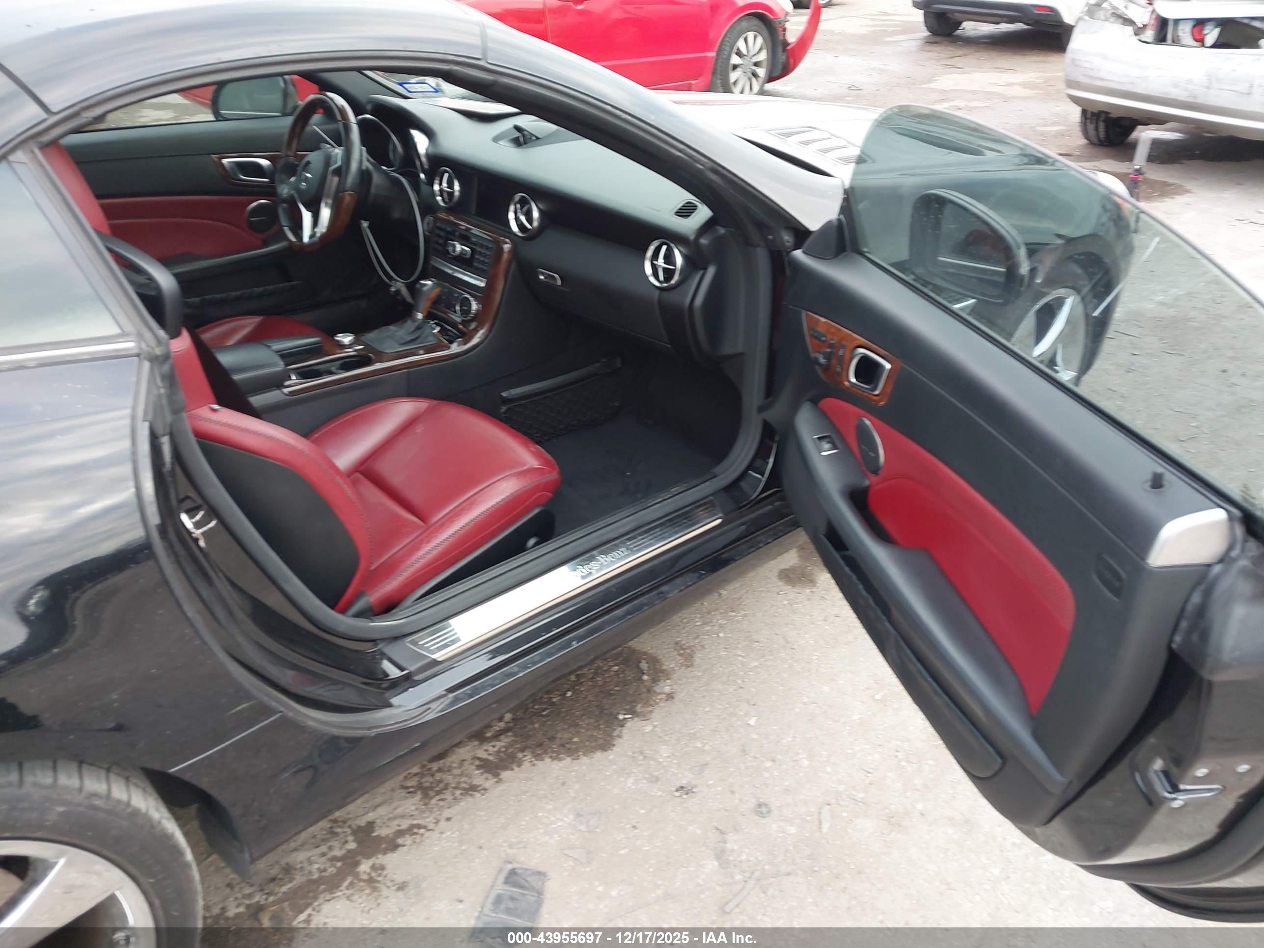 MERCEDES-BENZ SLK image 5