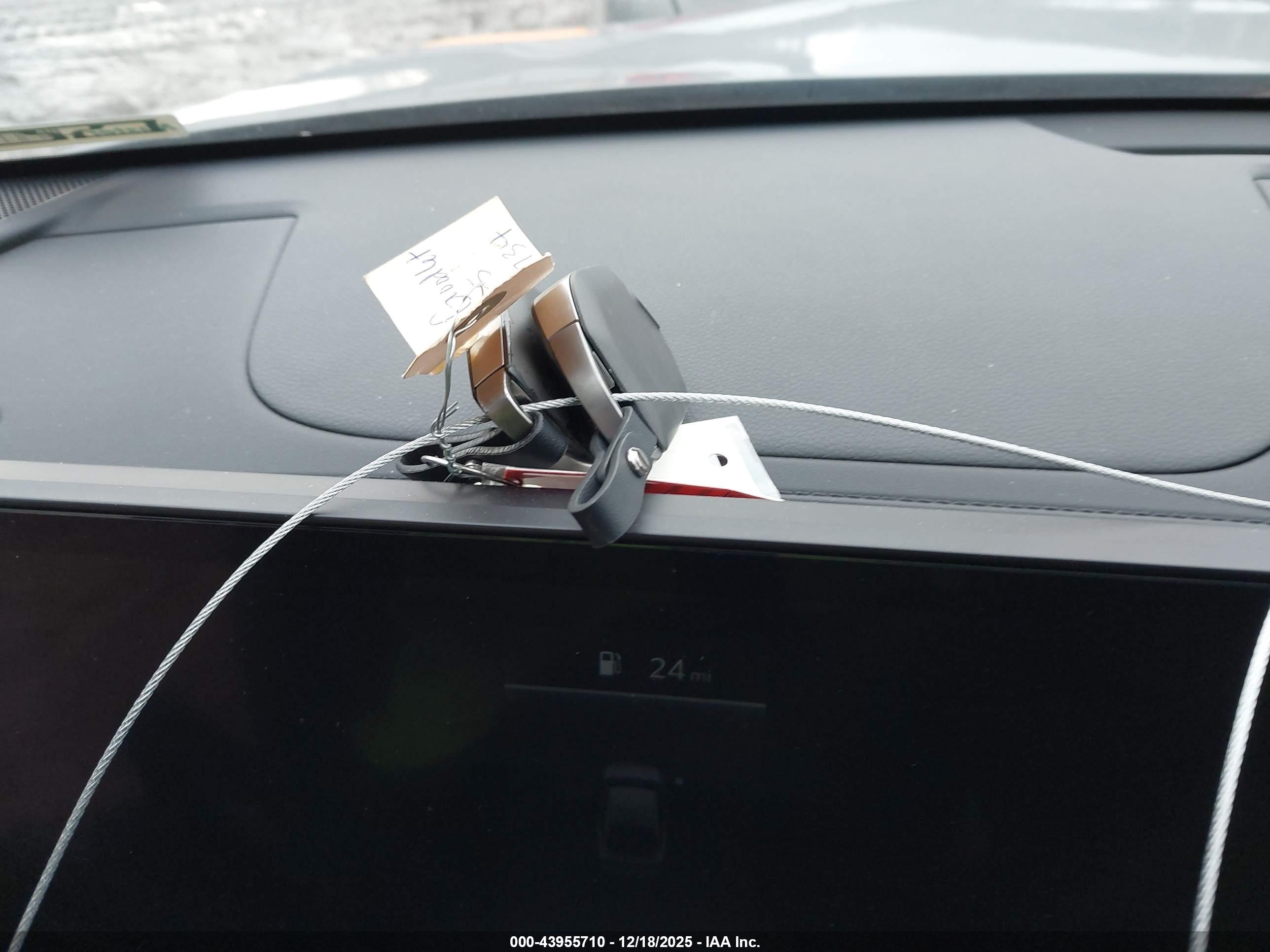 KIA K5 image 11