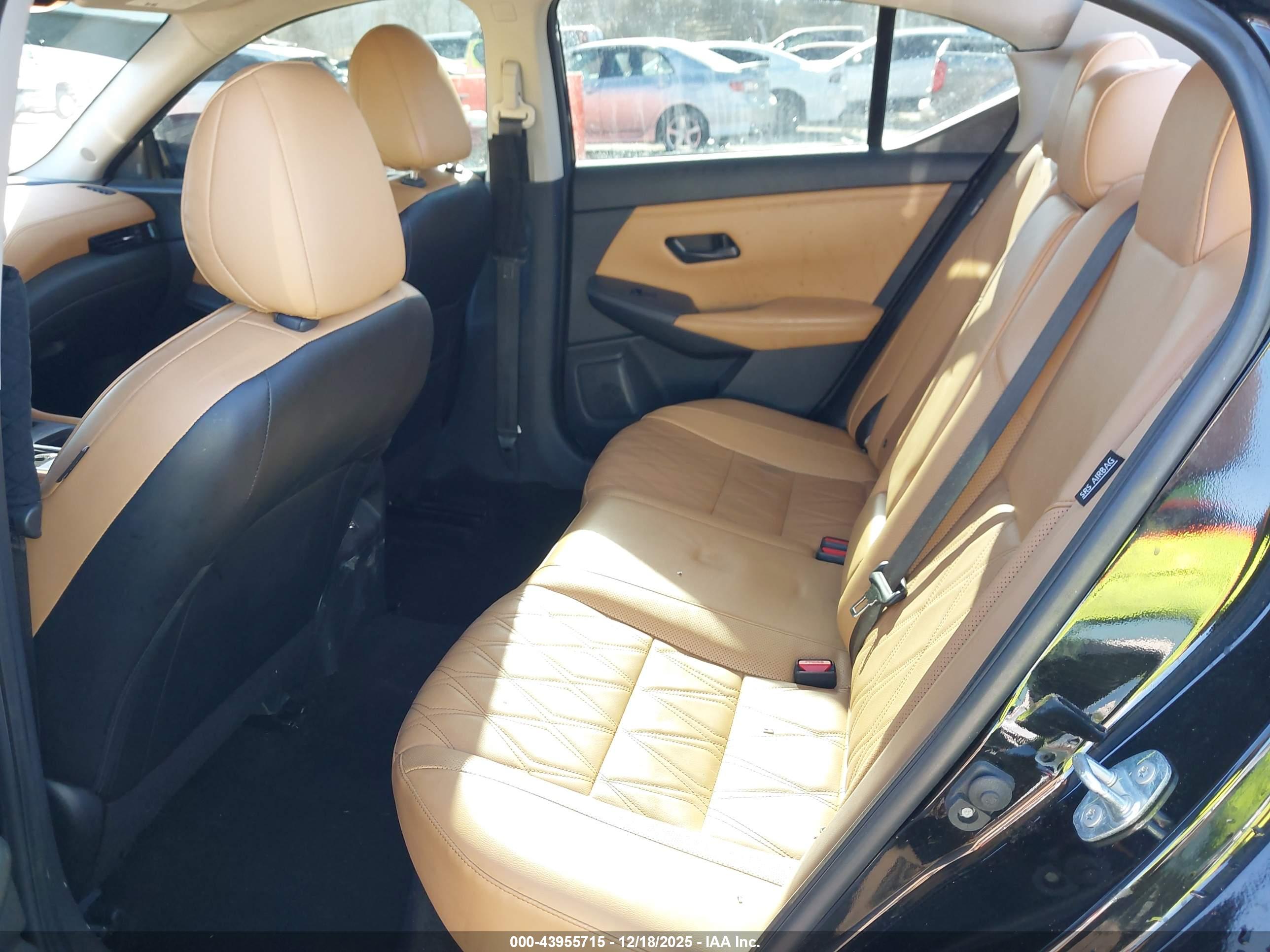 NISSAN SENTRA image 8
