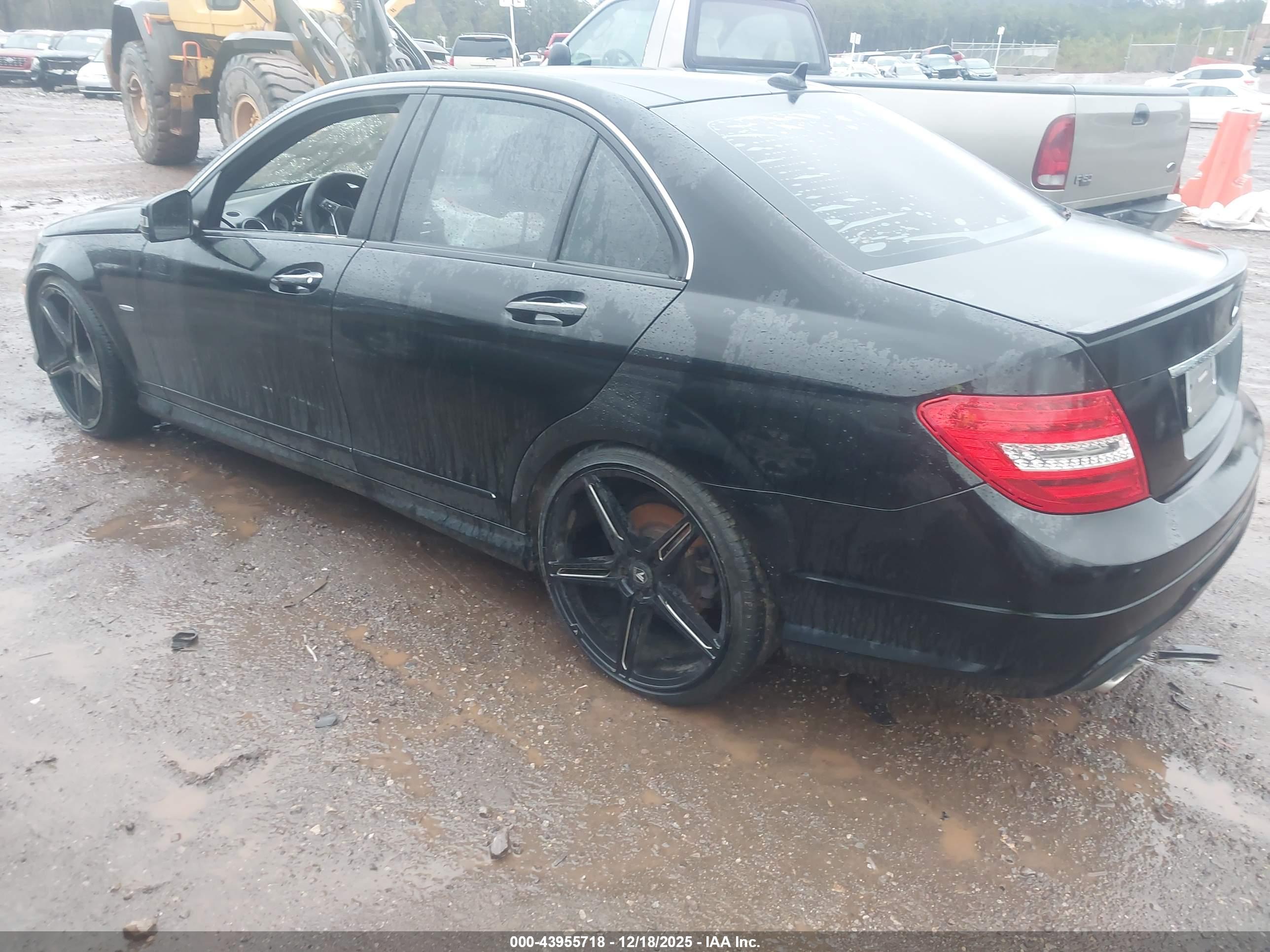 MERCEDES-BENZ C image 3