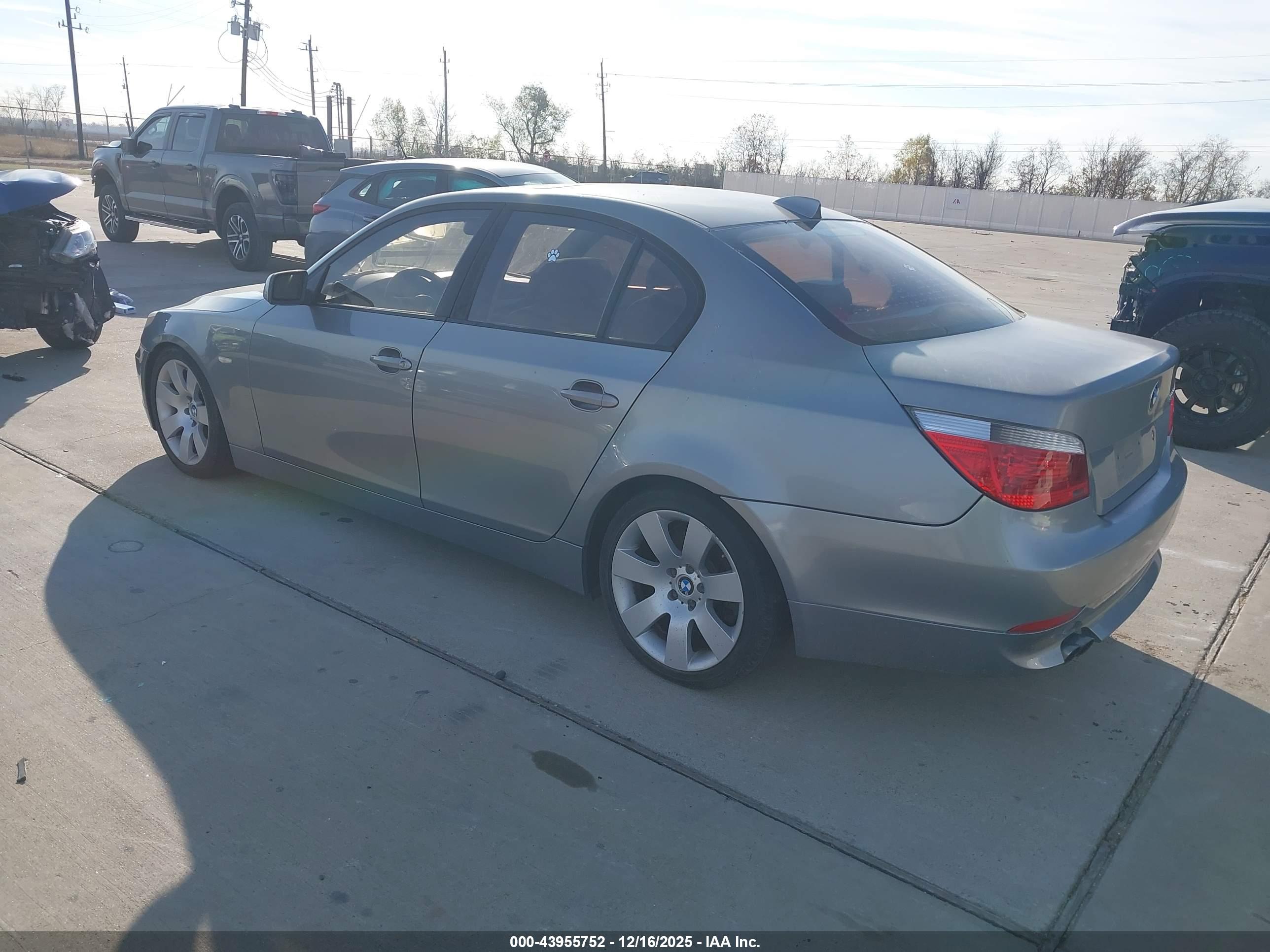 BMW 530I image 3