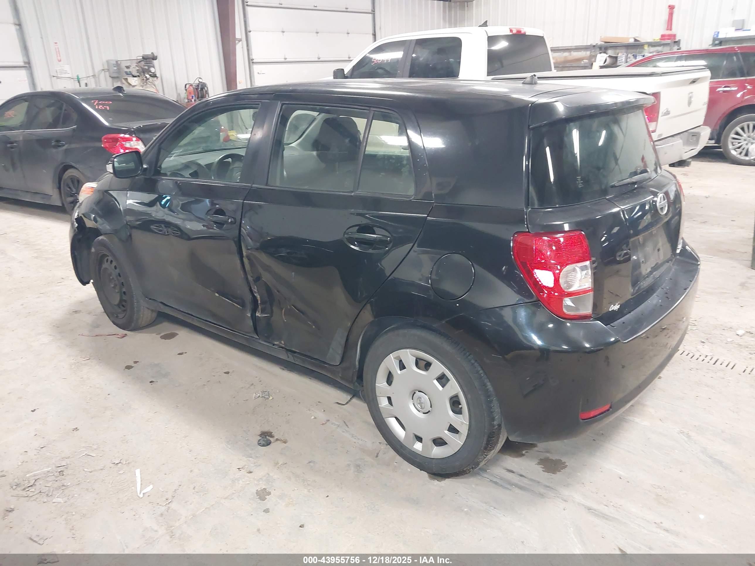 SCION XD image 3