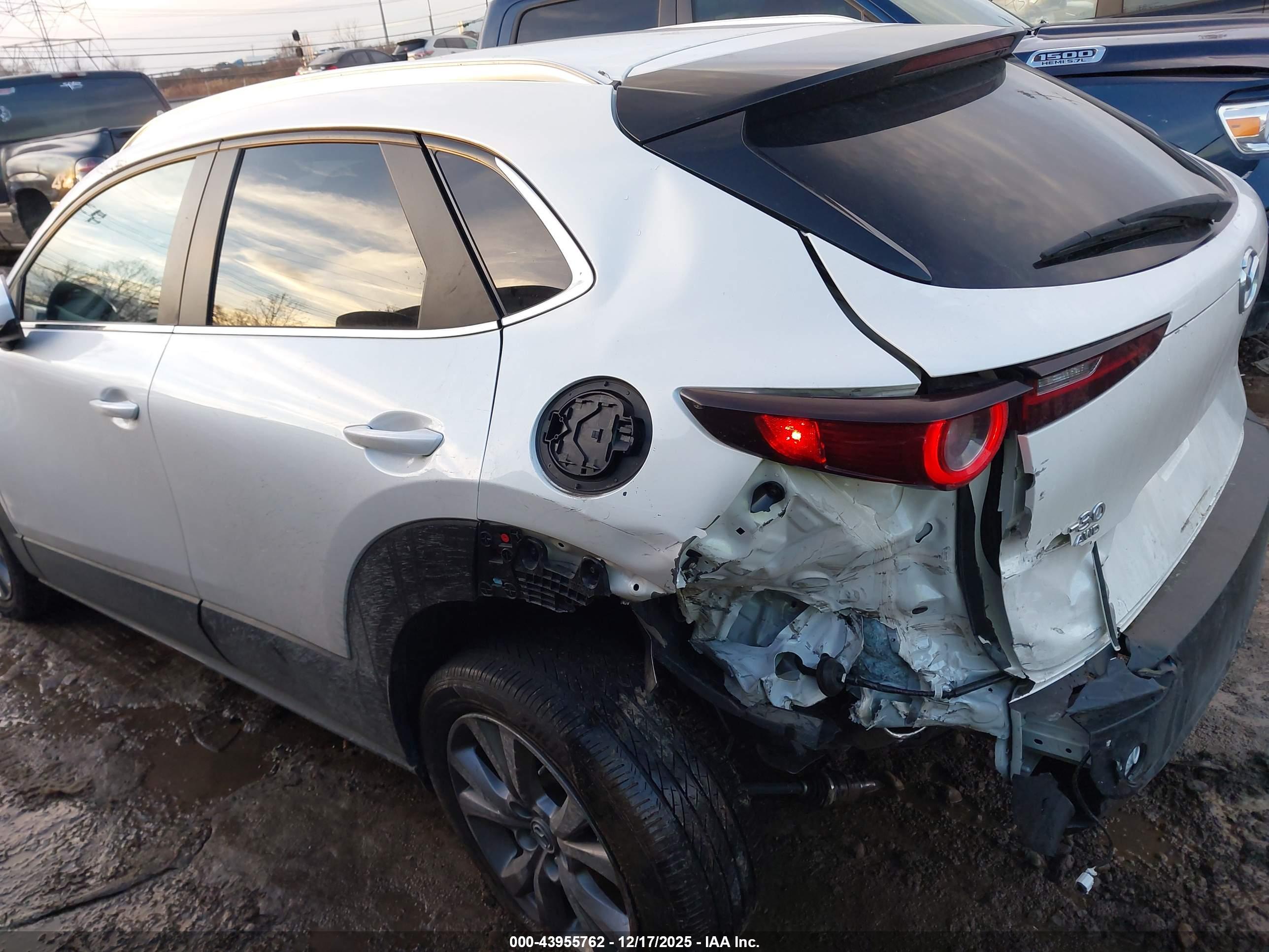 MAZDA CX-30 image 6