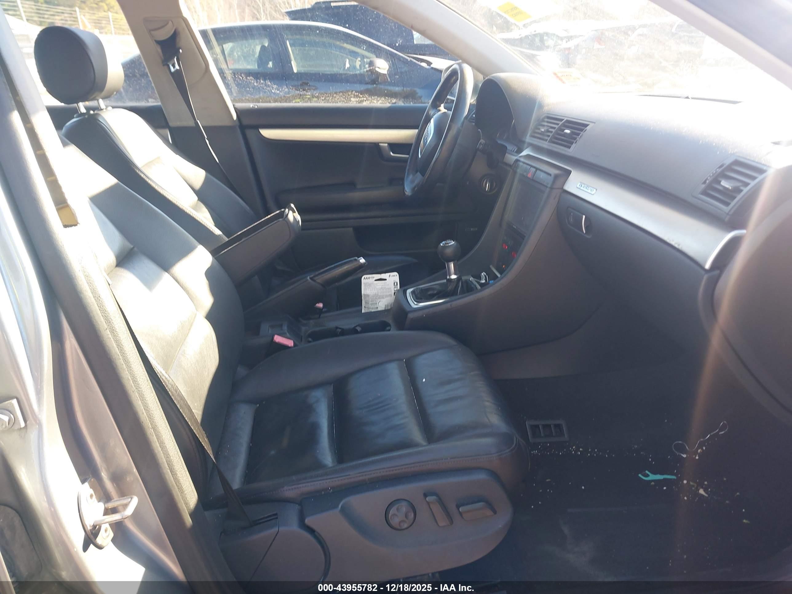 AUDI A4 image 5
