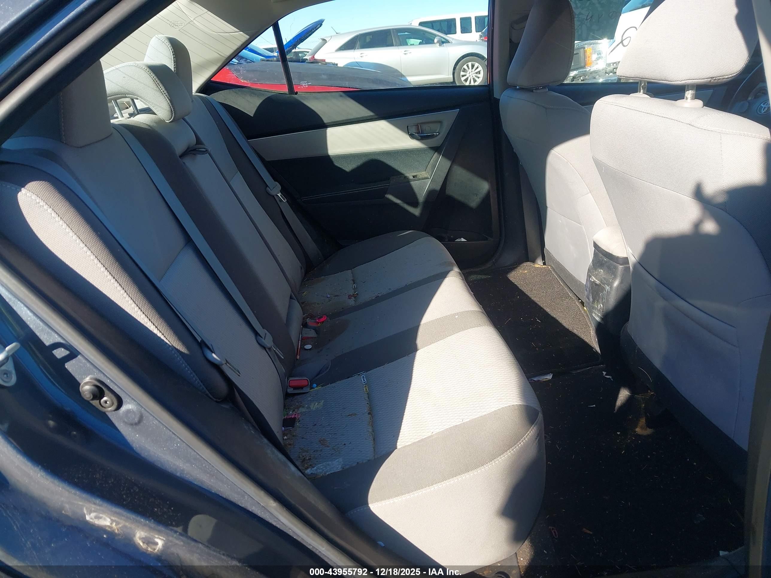 TOYOTA COROLLA image 8