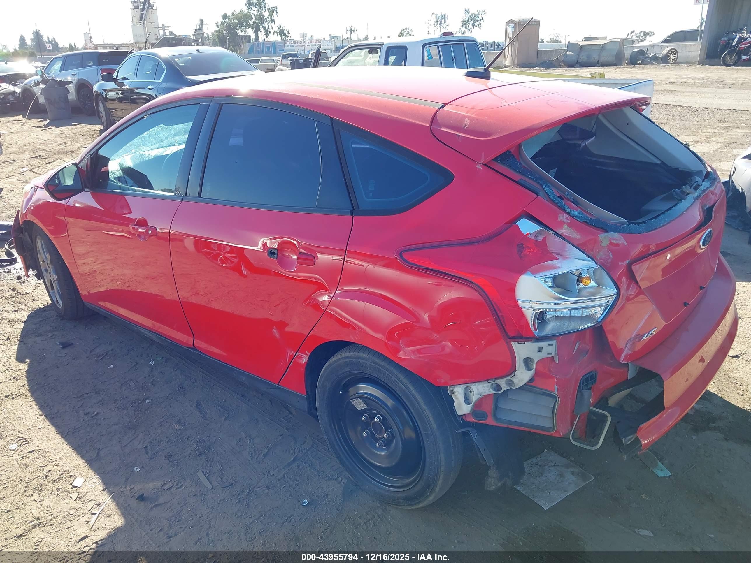 FORD FOCUS image 3
