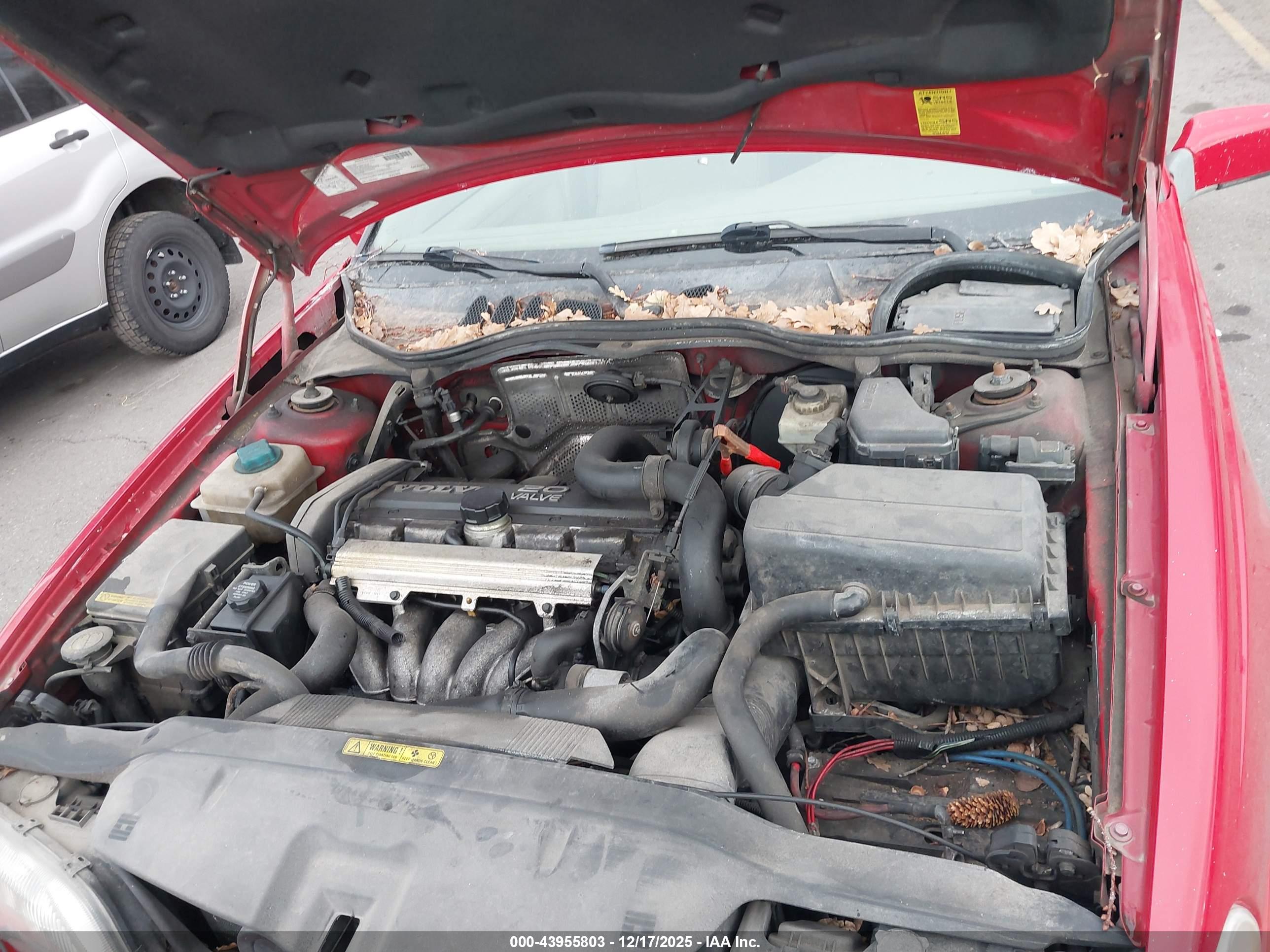 VOLVO S70 image 10