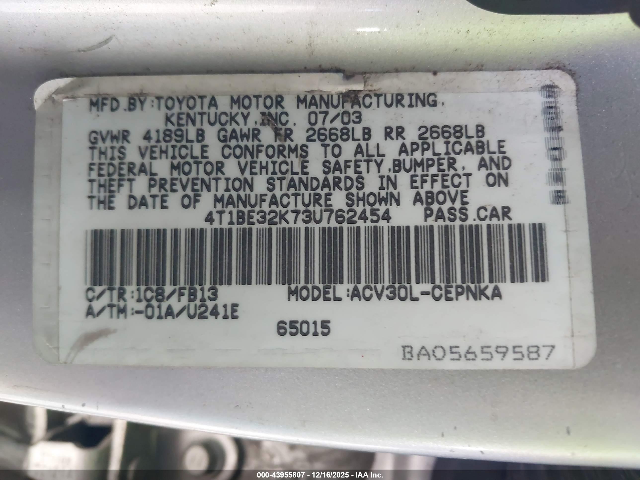 TOYOTA CAMRY image 9