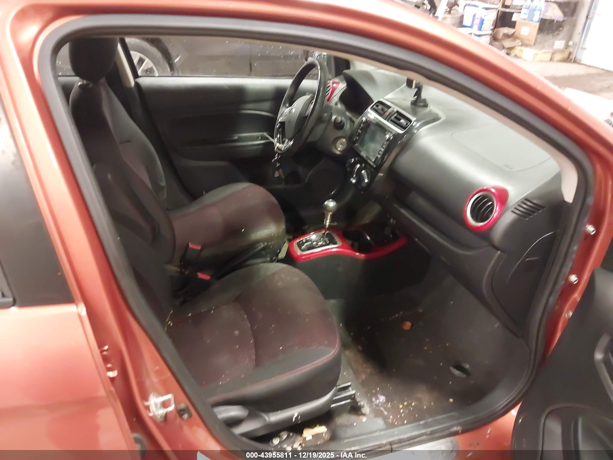 MITSUBISHI MIRAGE image 5