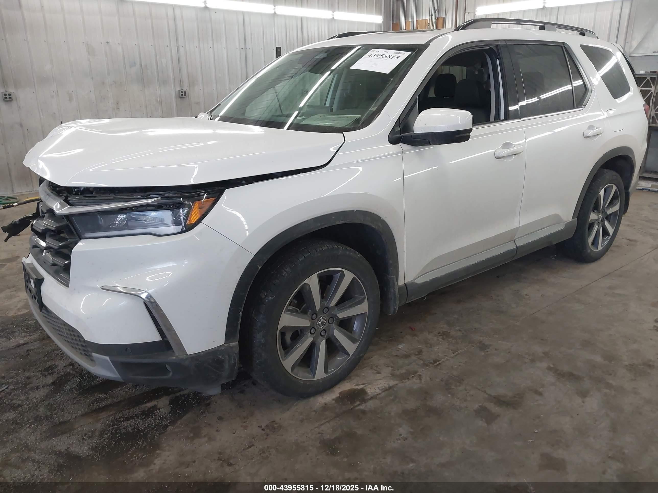 HONDA PILOT image 2