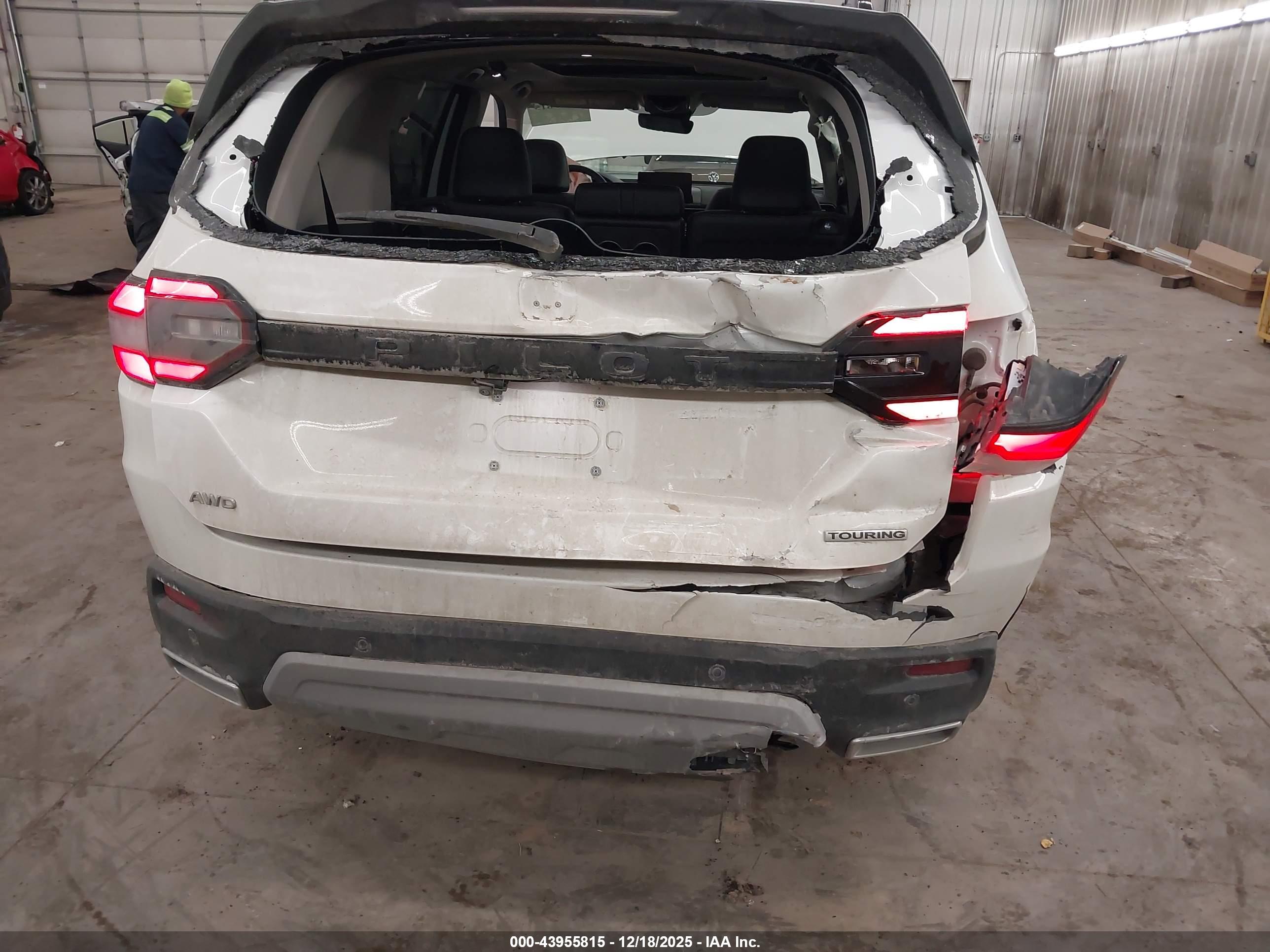 HONDA PILOT image 6