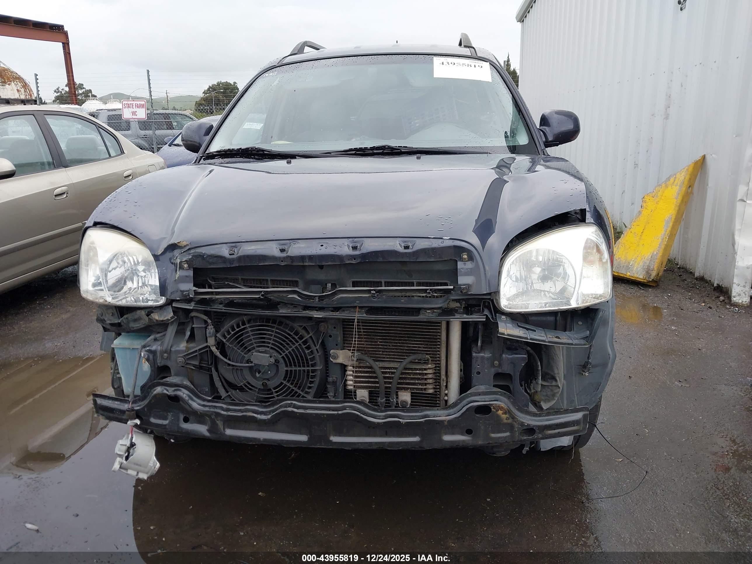 HYUNDAI SANTA image 6
