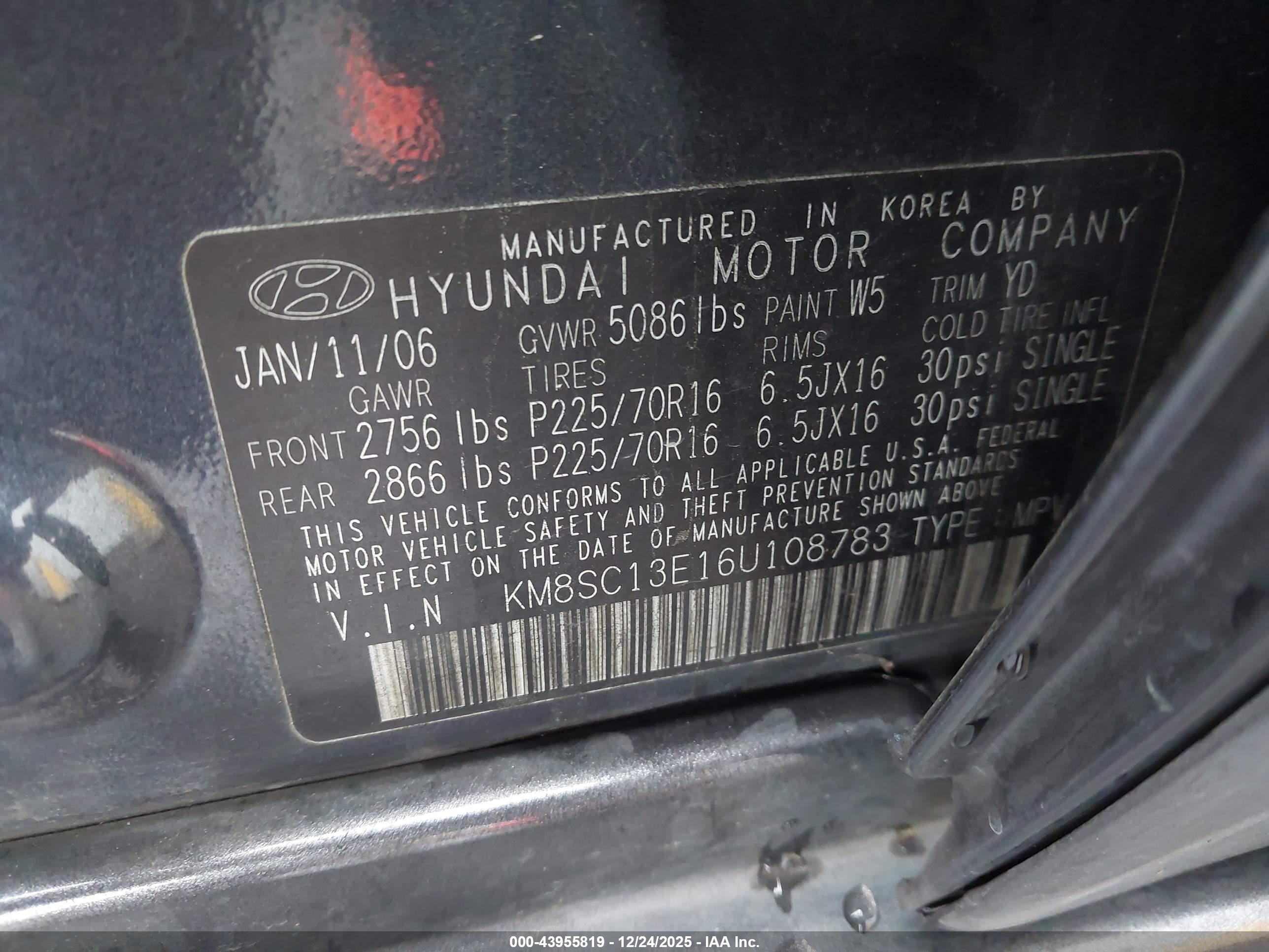 HYUNDAI SANTA image 9