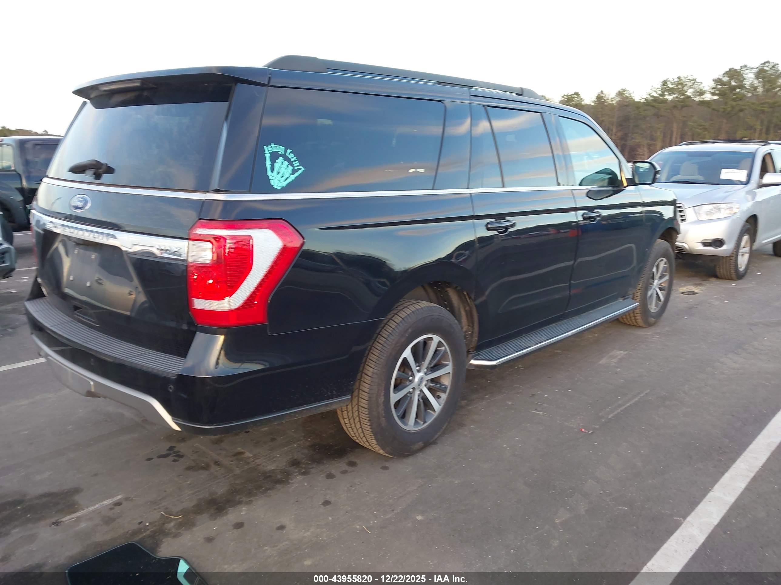 FORD EXPEDITION image 4
