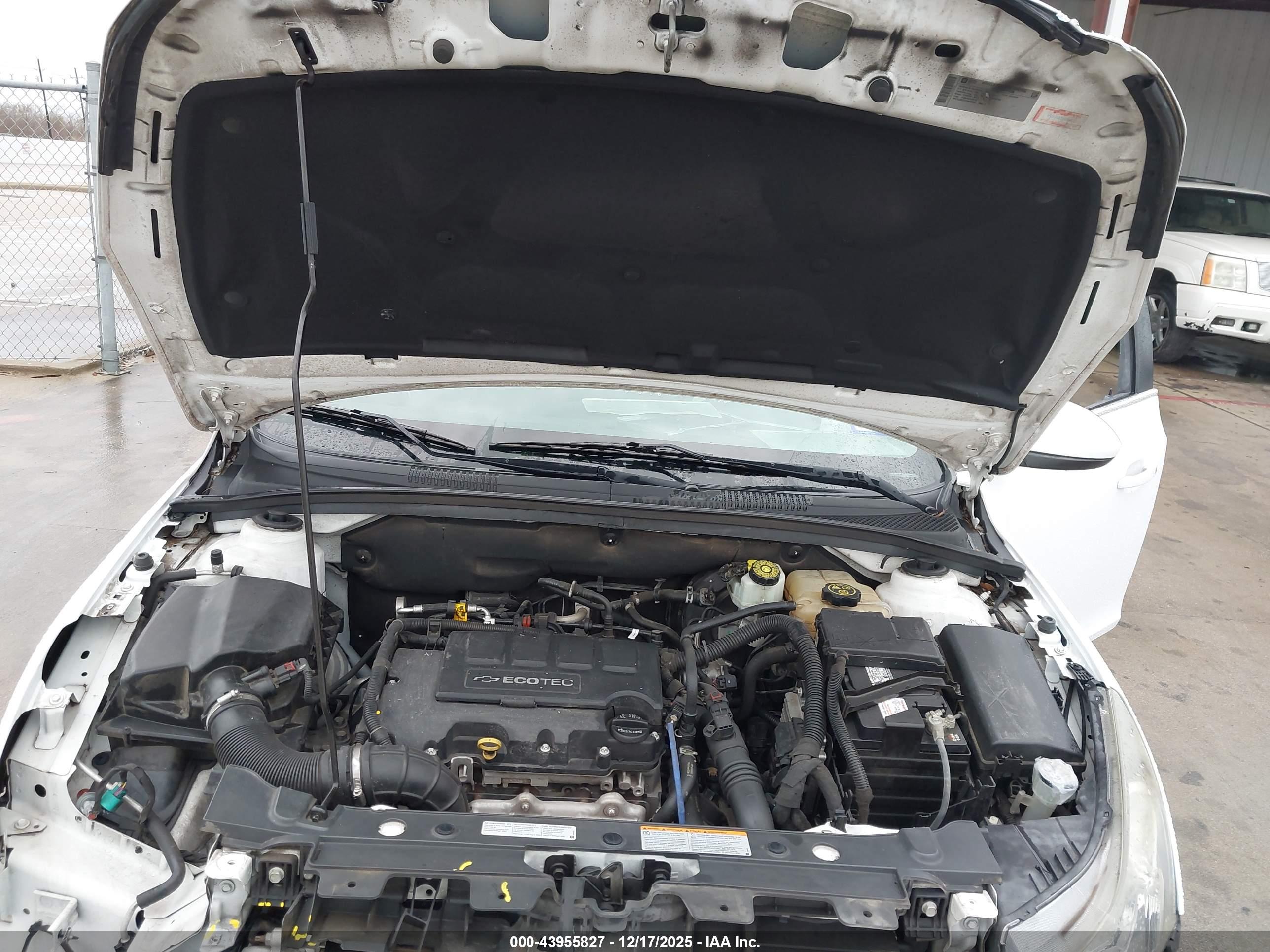 CHEVROLET CRUZE image 10