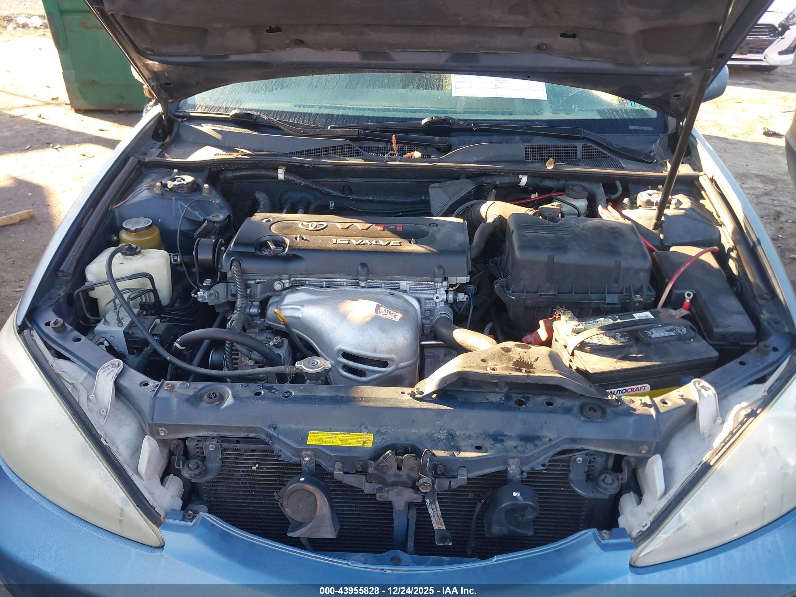 TOYOTA CAMRY image 10