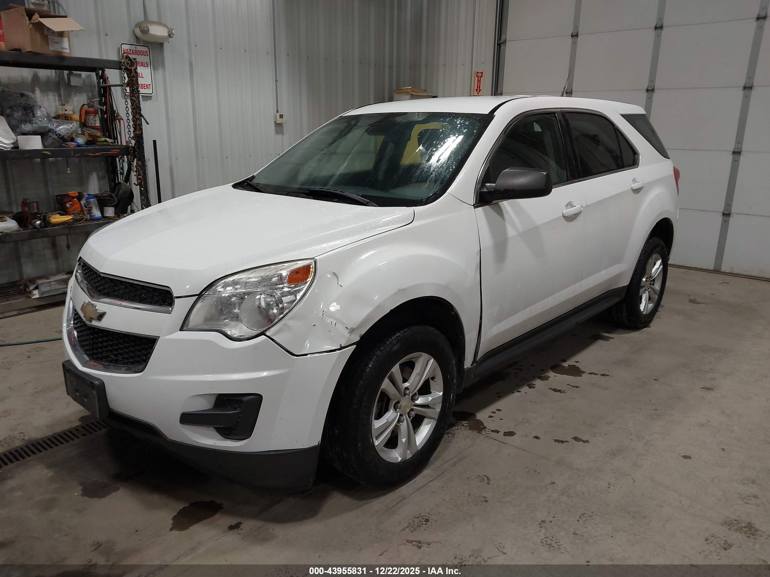 CHEVROLET EQUINOX image 2