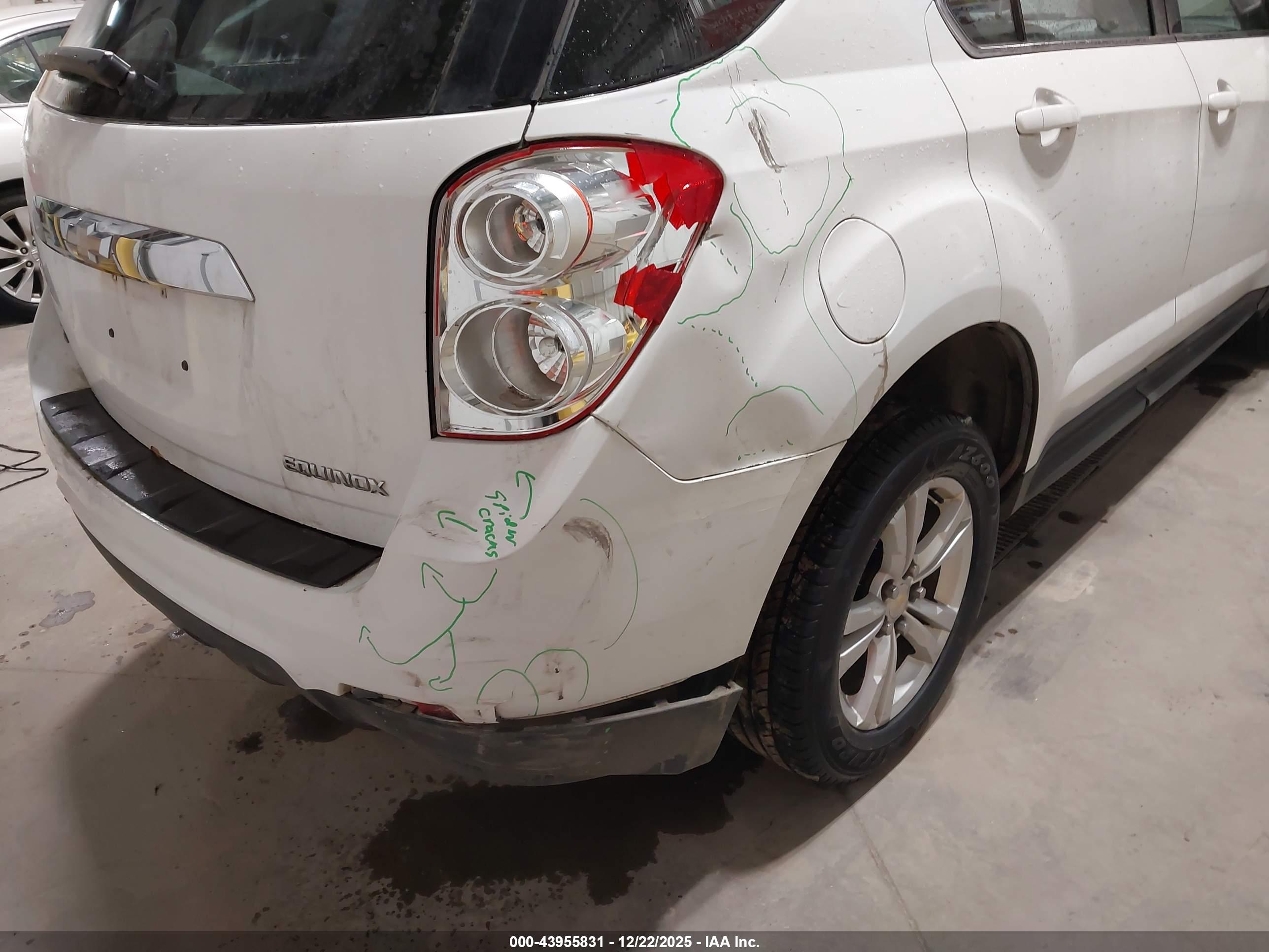 CHEVROLET EQUINOX image 6