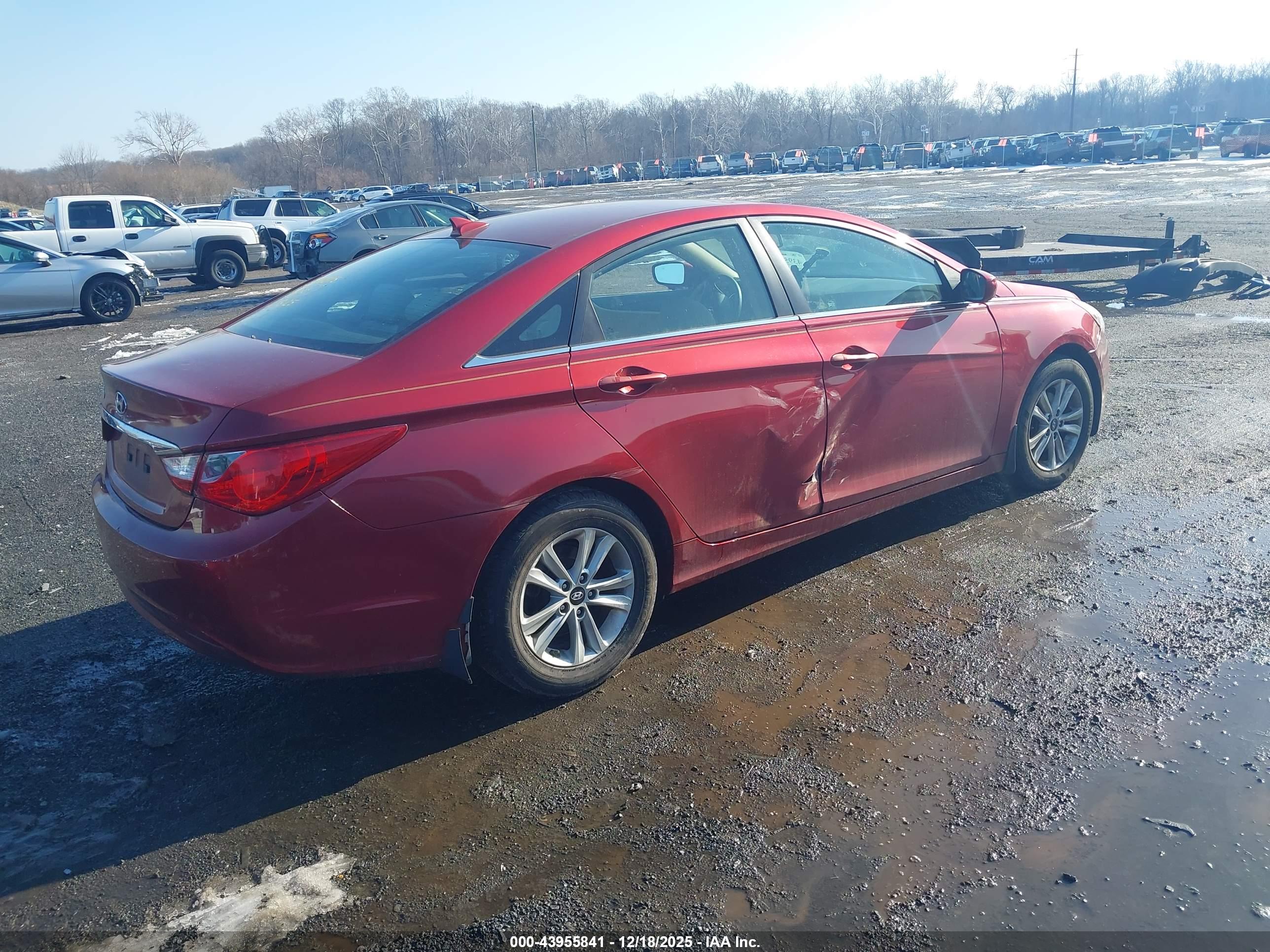 HYUNDAI SONATA image 4