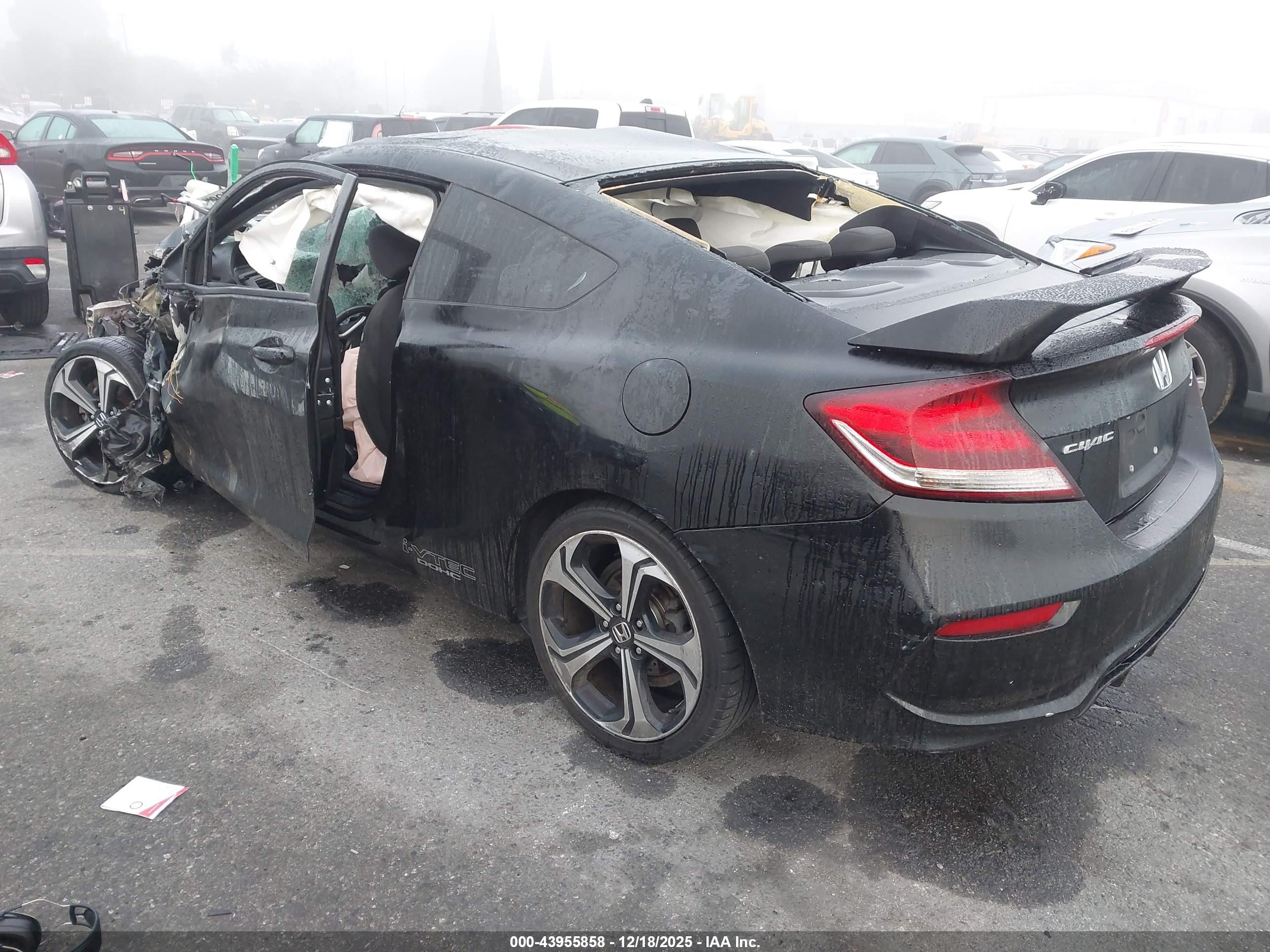 HONDA CIVIC image 3