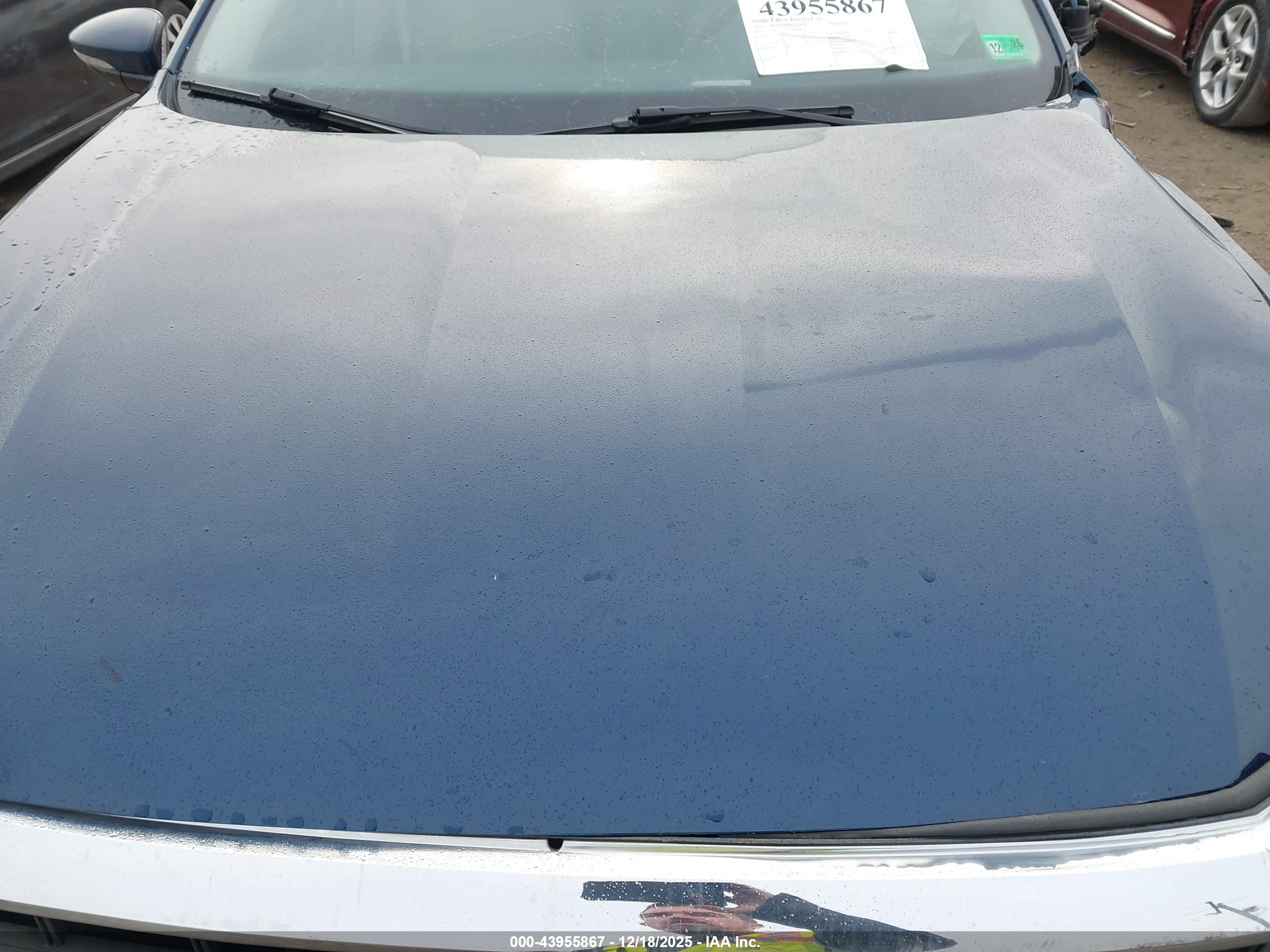 VOLKSWAGEN PASSAT image 10