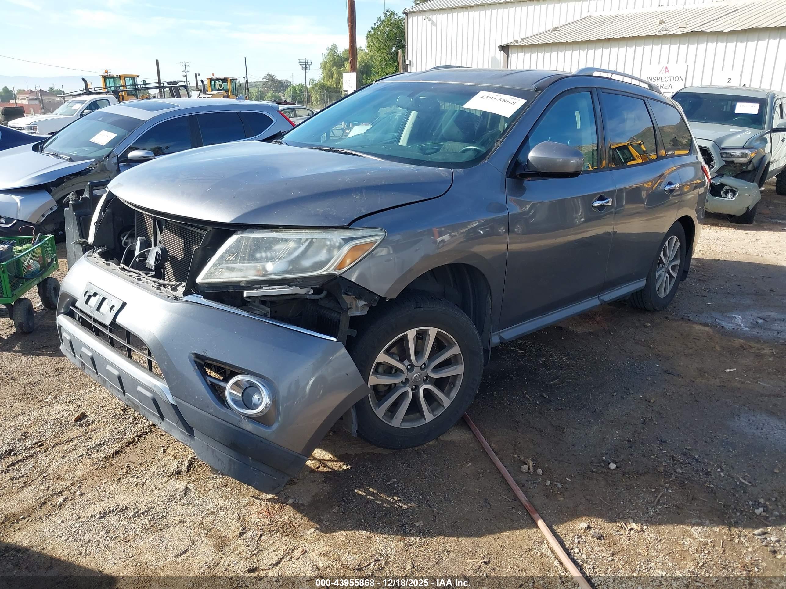 NISSAN PATHFINDER image 2