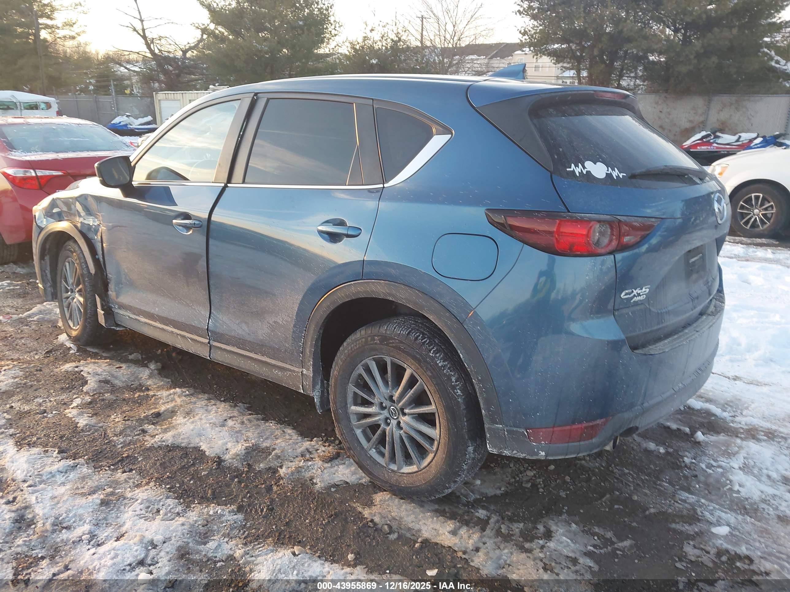 MAZDA CX-5 image 3