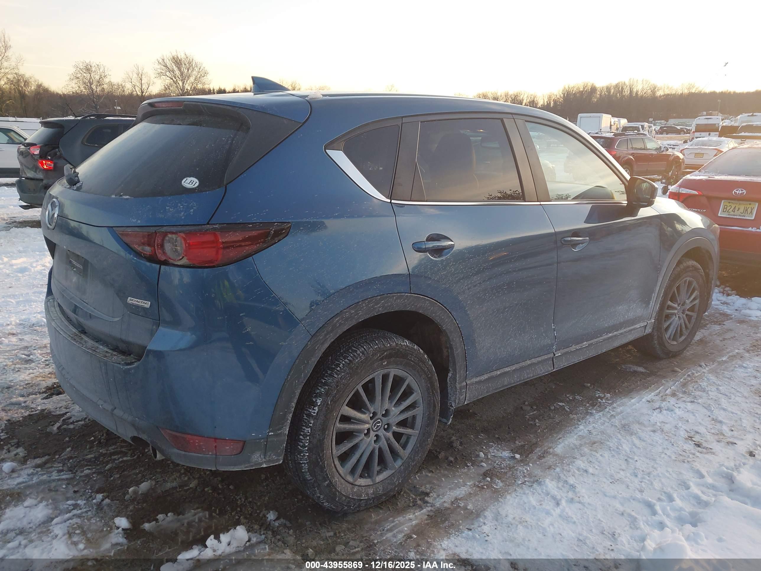 MAZDA CX-5 image 4