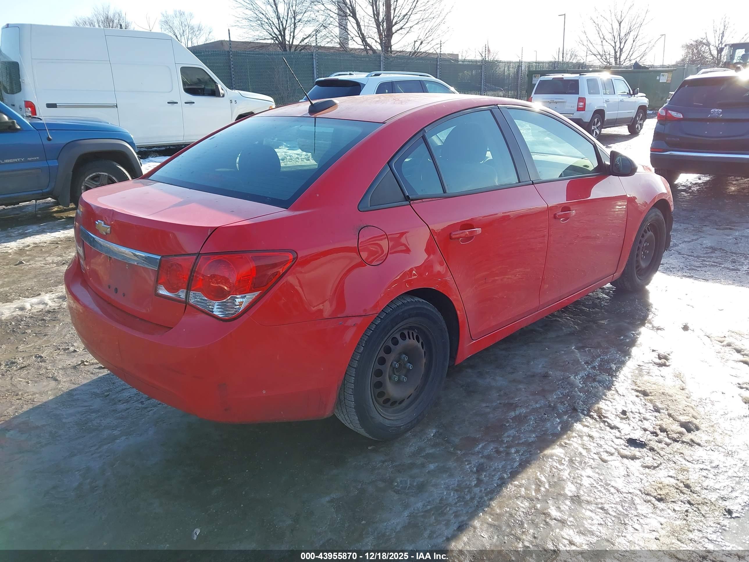 CHEVROLET CRUZE image 4