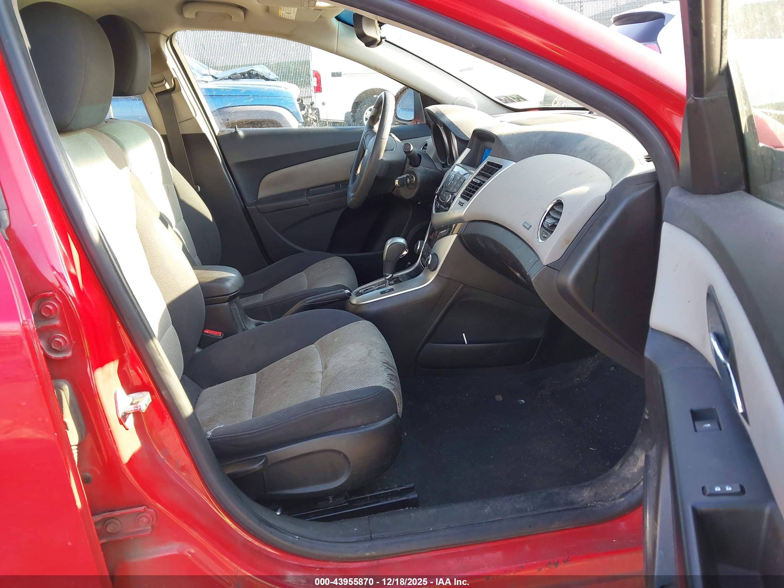 CHEVROLET CRUZE image 5