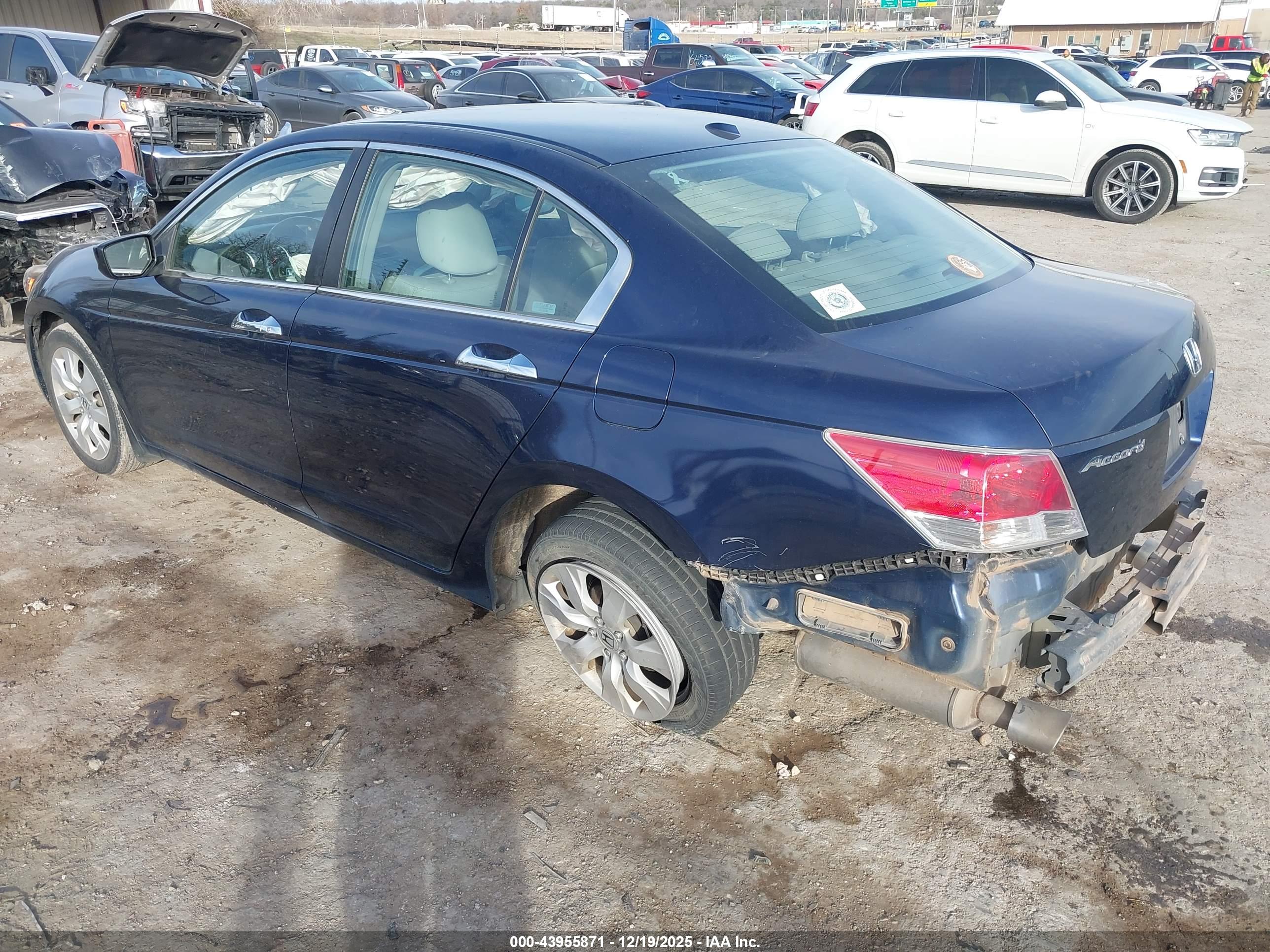 HONDA ACCORD image 3
