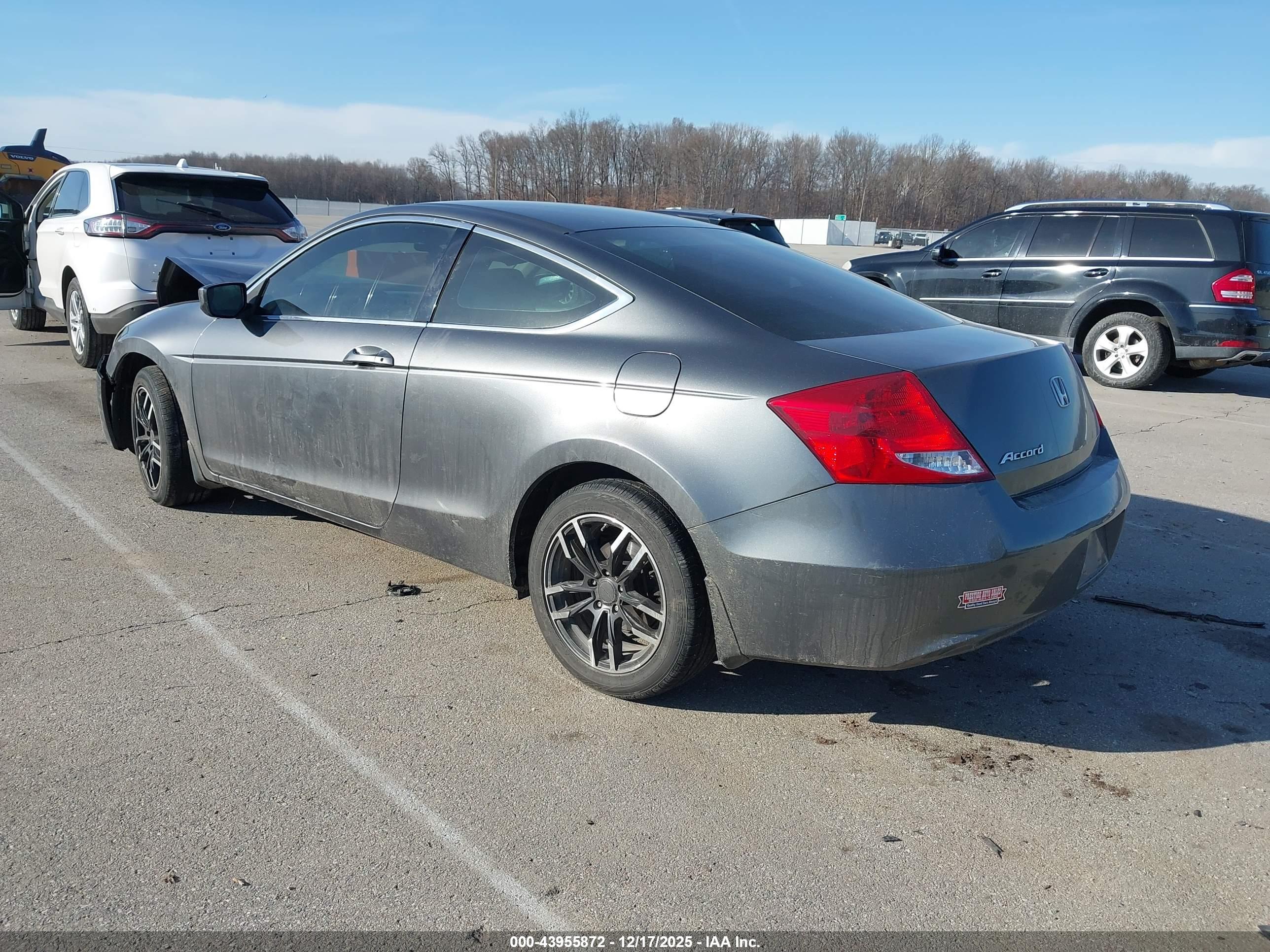 HONDA ACCORD image 3