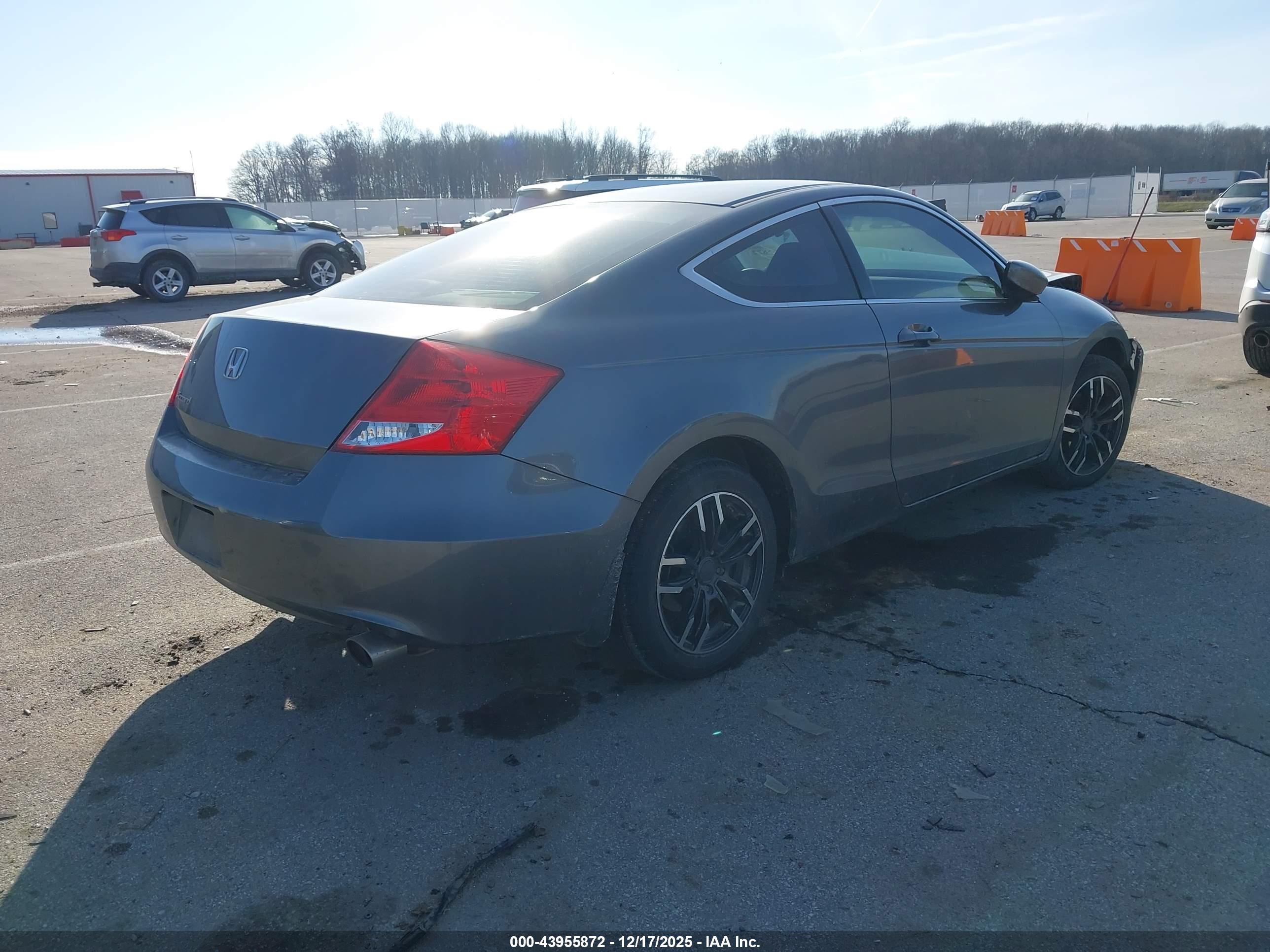 HONDA ACCORD image 4