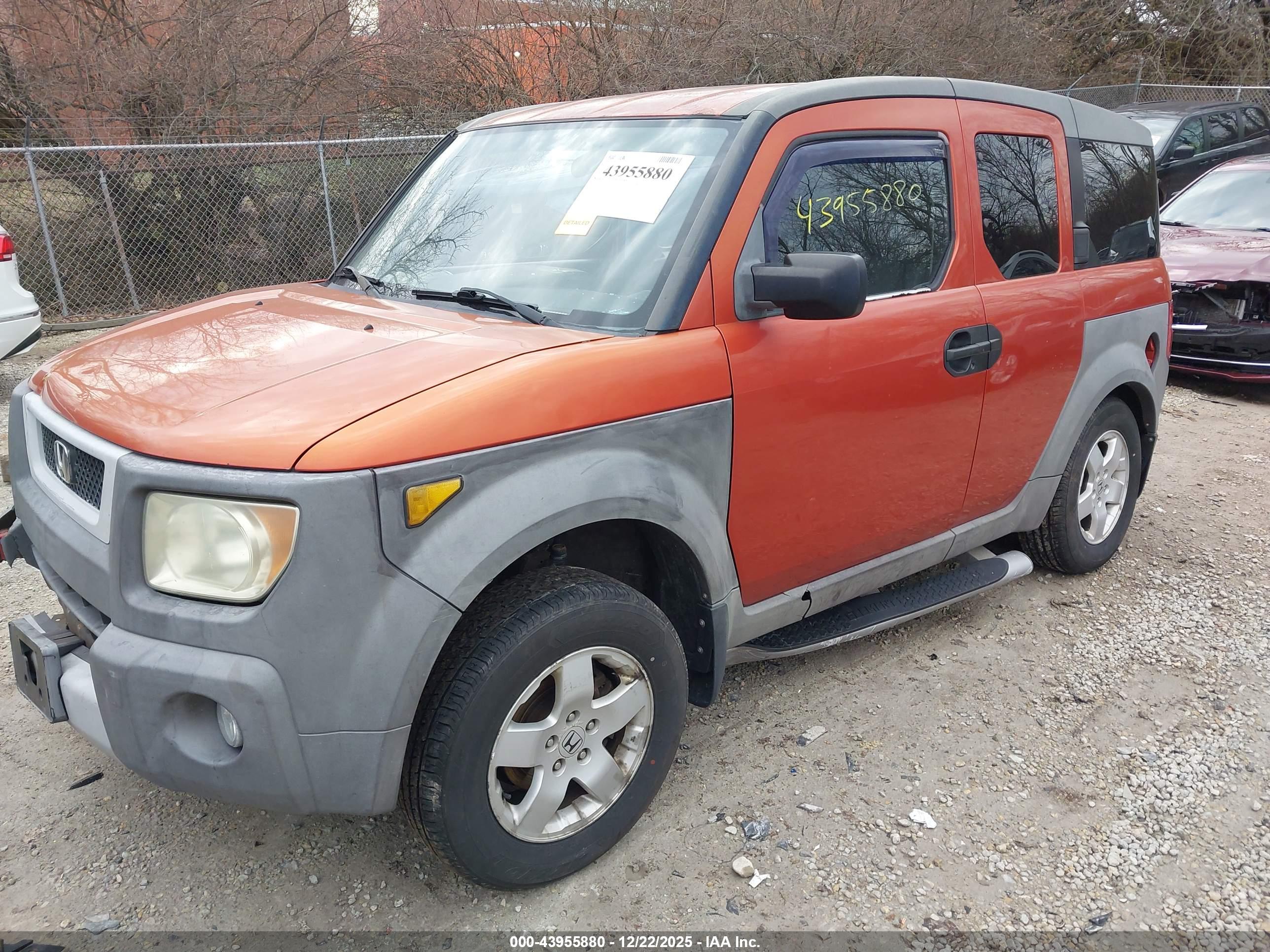 HONDA ELEMENT image 2