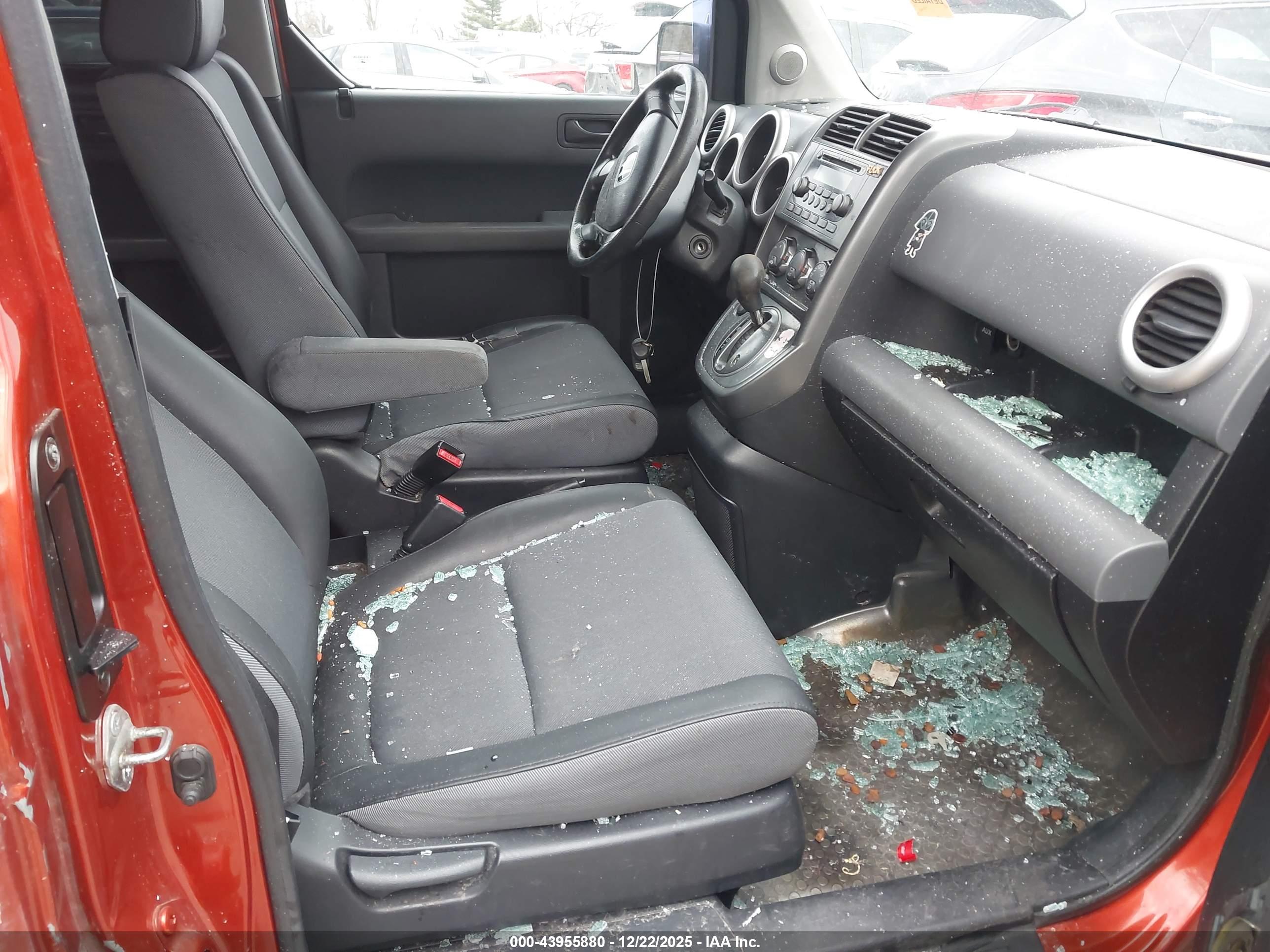 HONDA ELEMENT image 5
