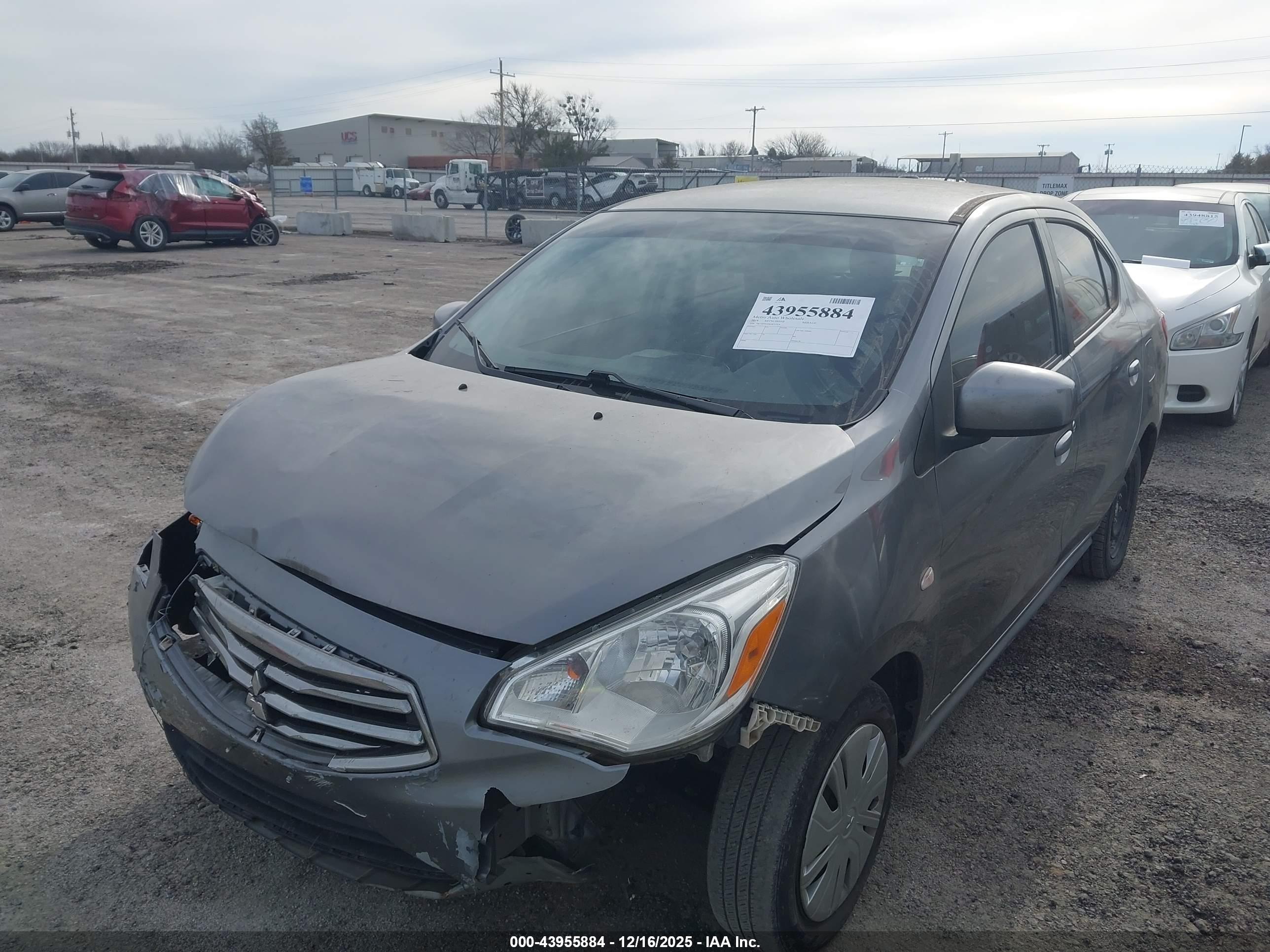 MITSUBISHI MIRAGE image 2
