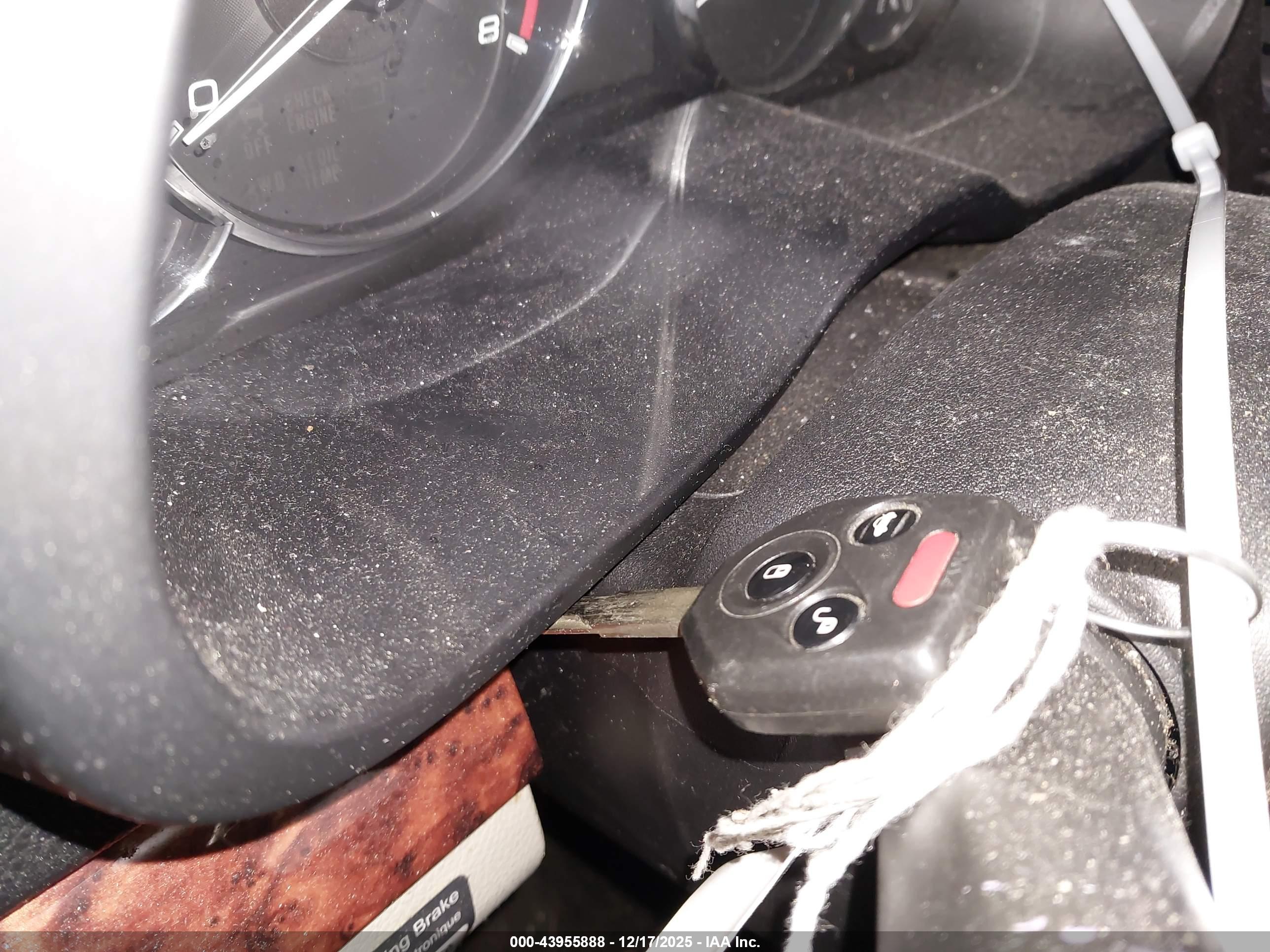 SUBARU OUTBACK image 11