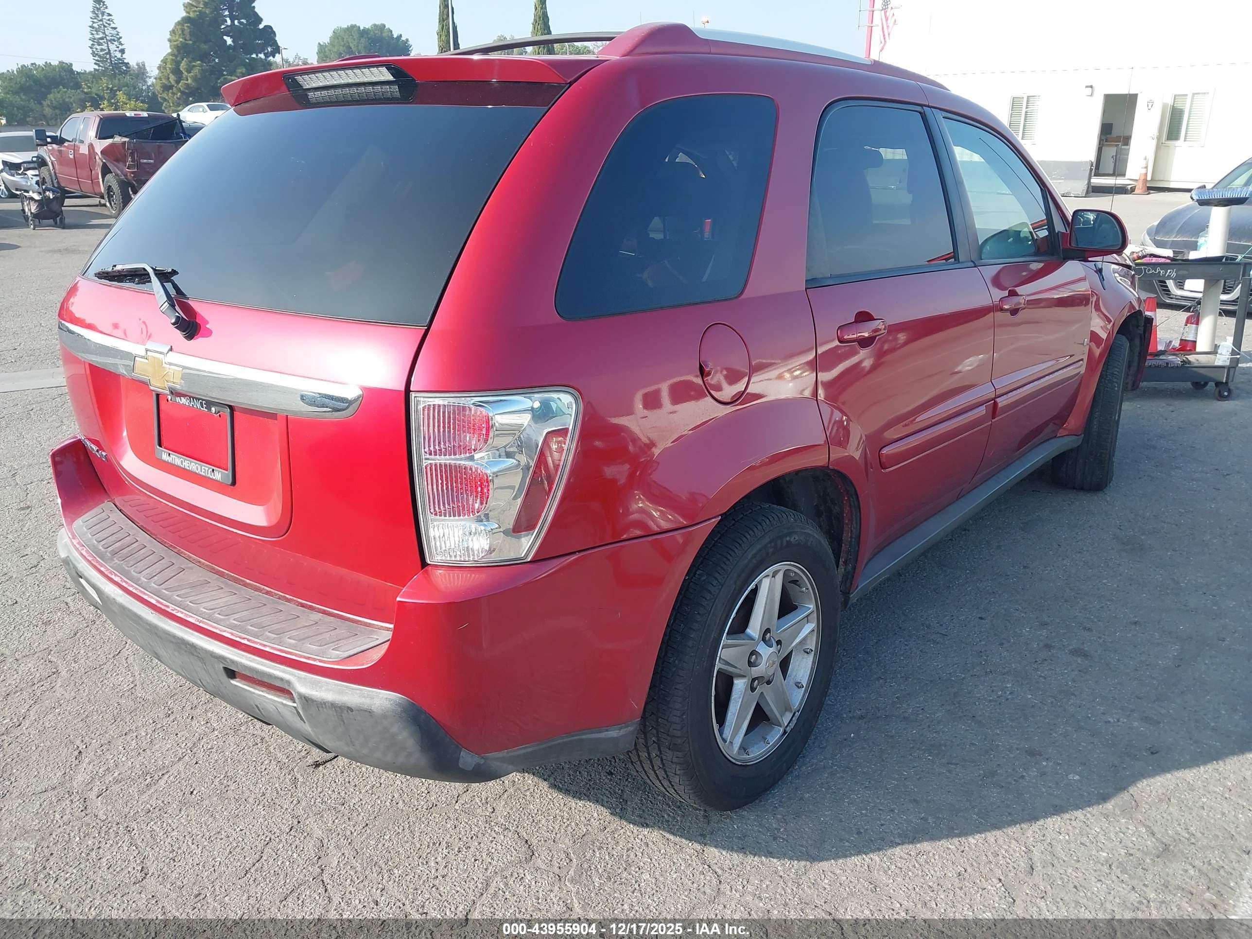 CHEVROLET EQUINOX image 4