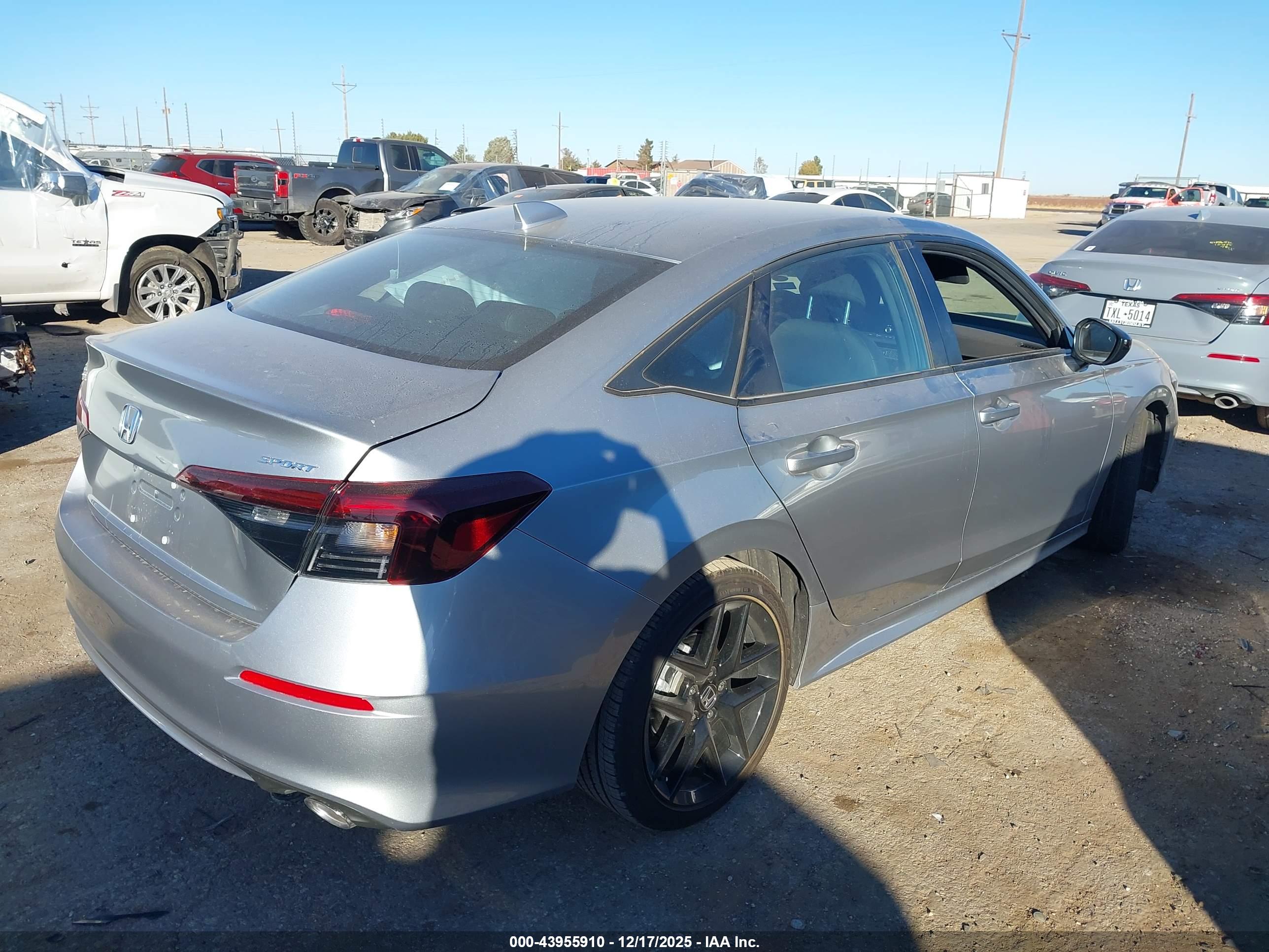 HONDA CIVIC image 4
