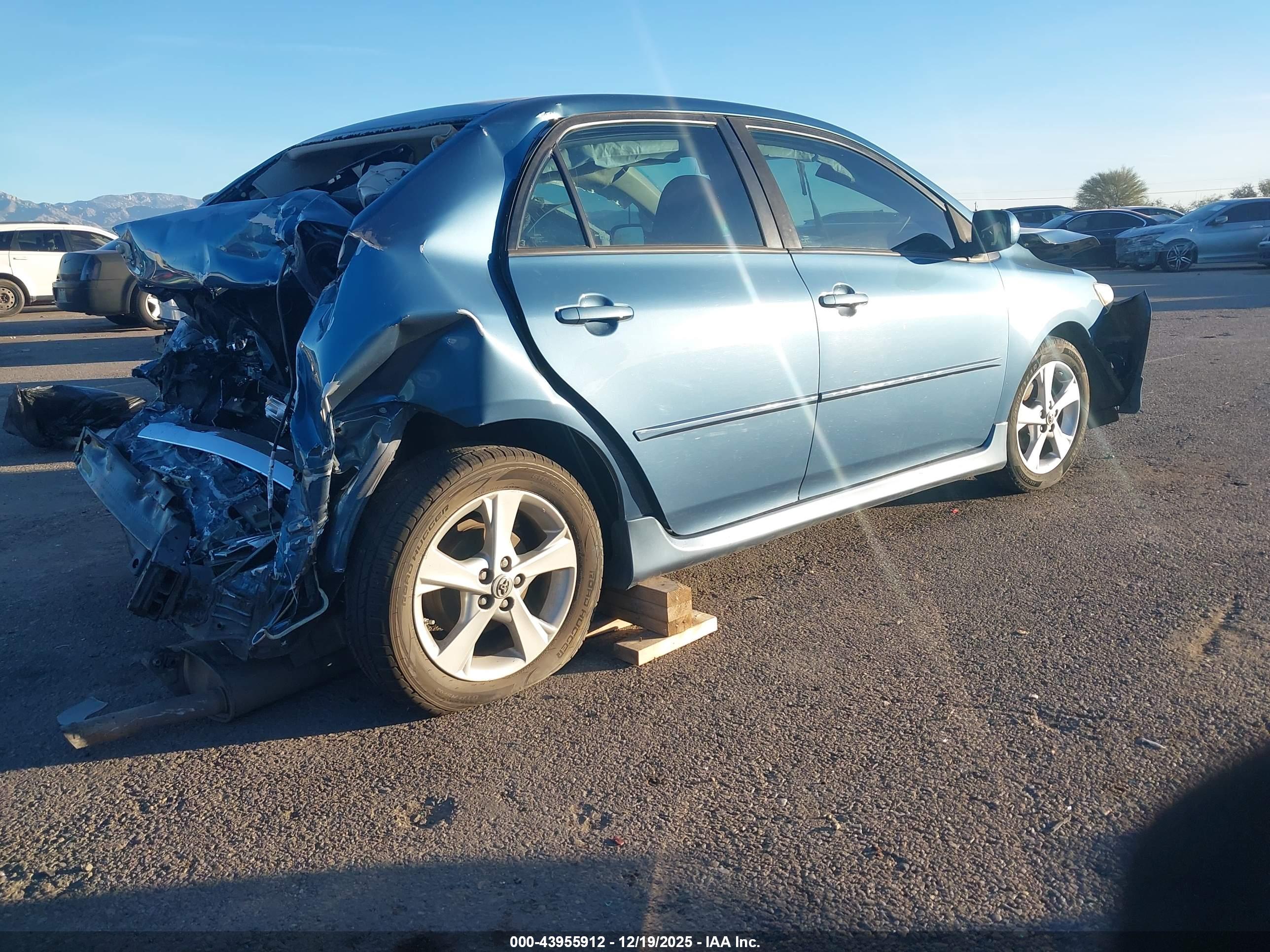 TOYOTA COROLLA image 4
