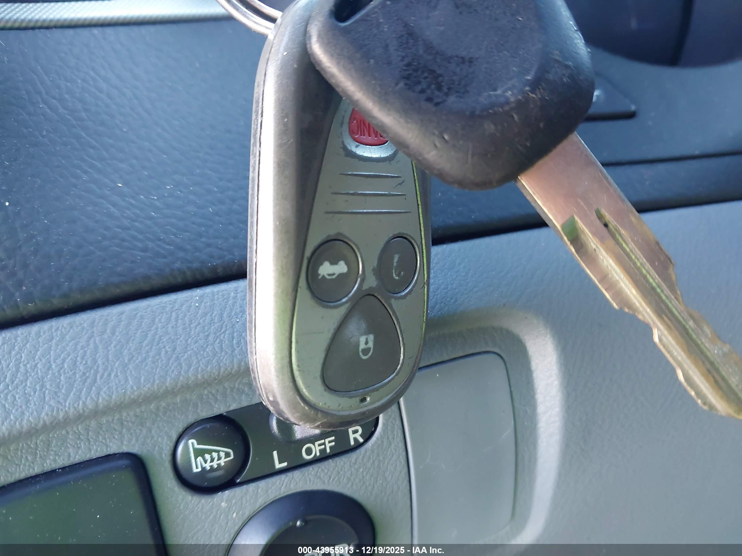 ACURA TL image 11