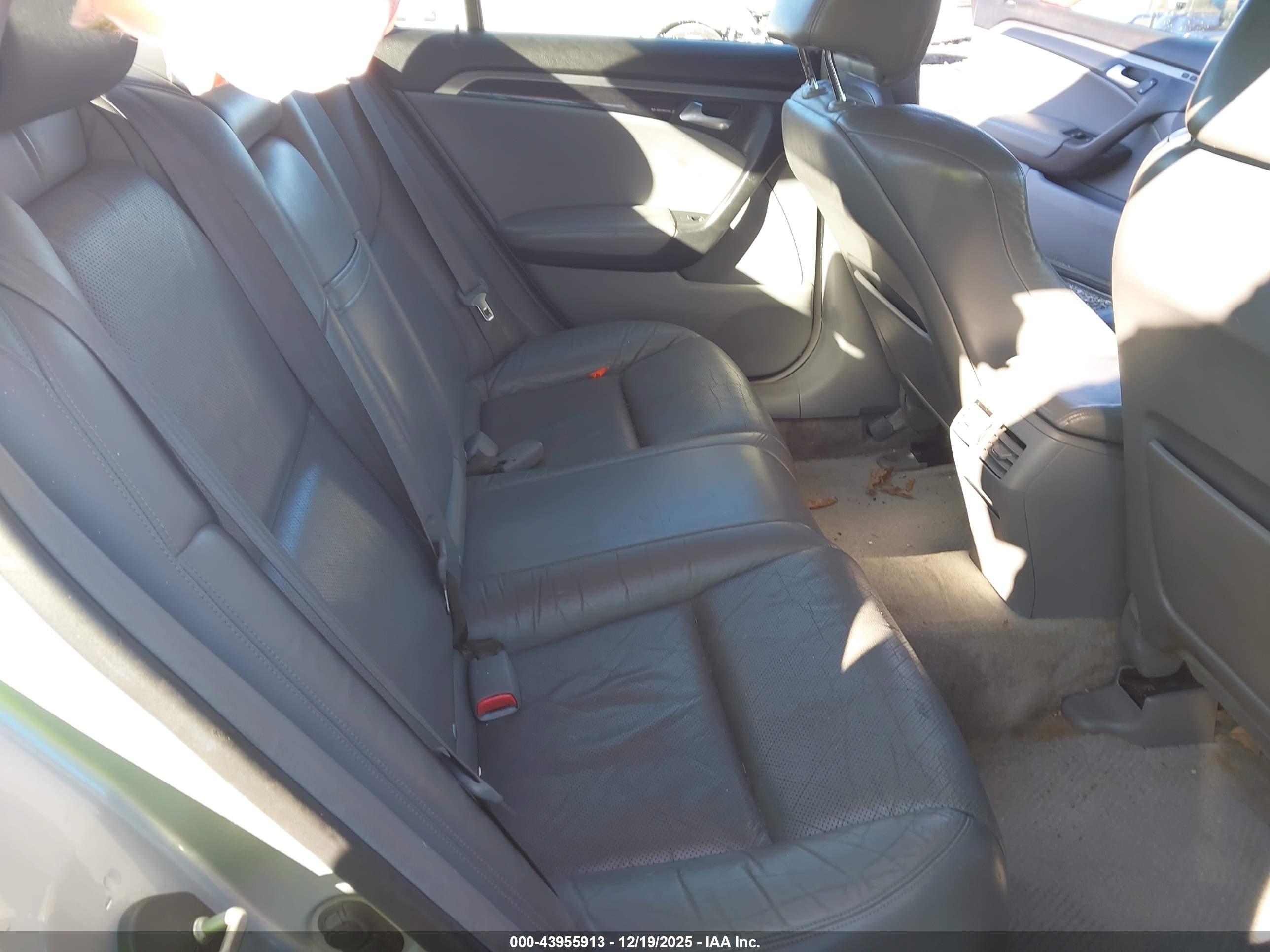 ACURA TL image 8