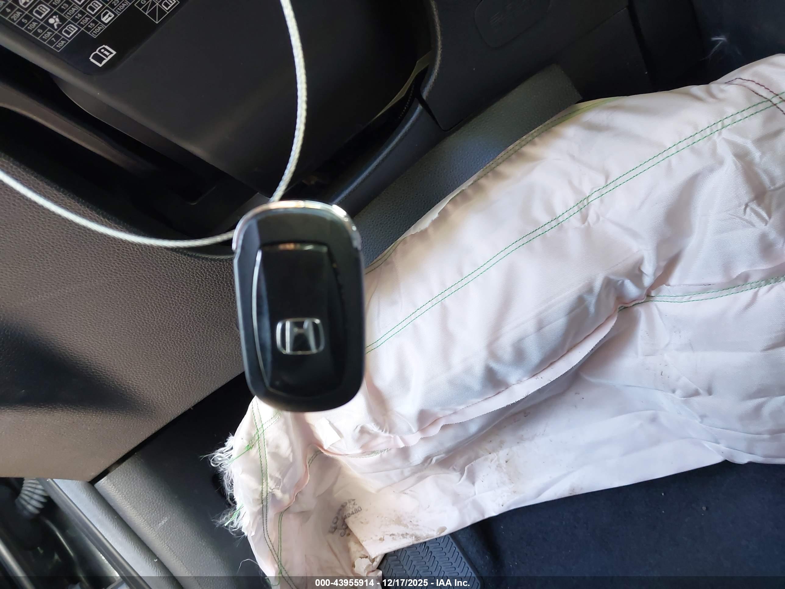 HONDA CIVIC image 11