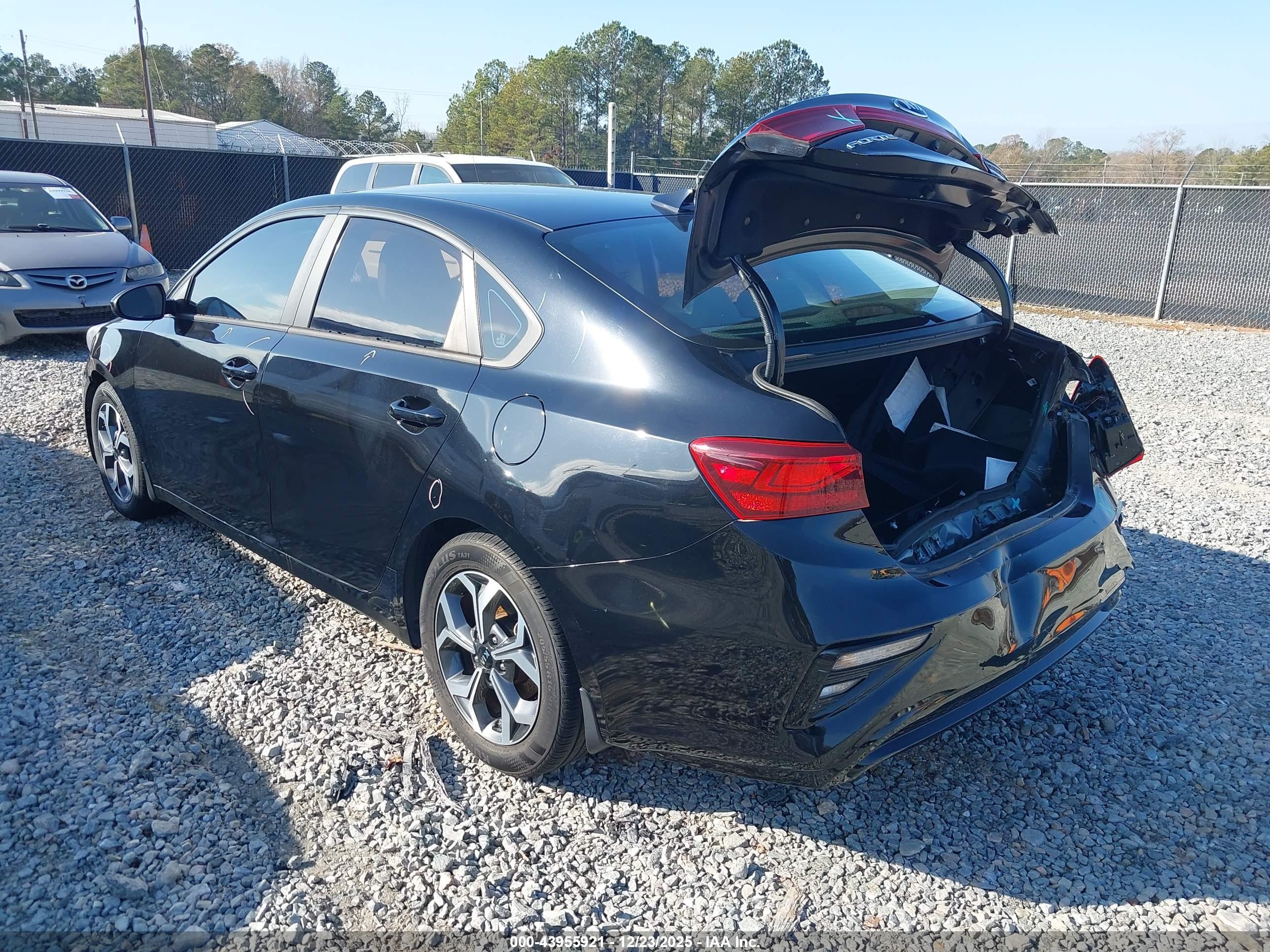 KIA FORTE image 3