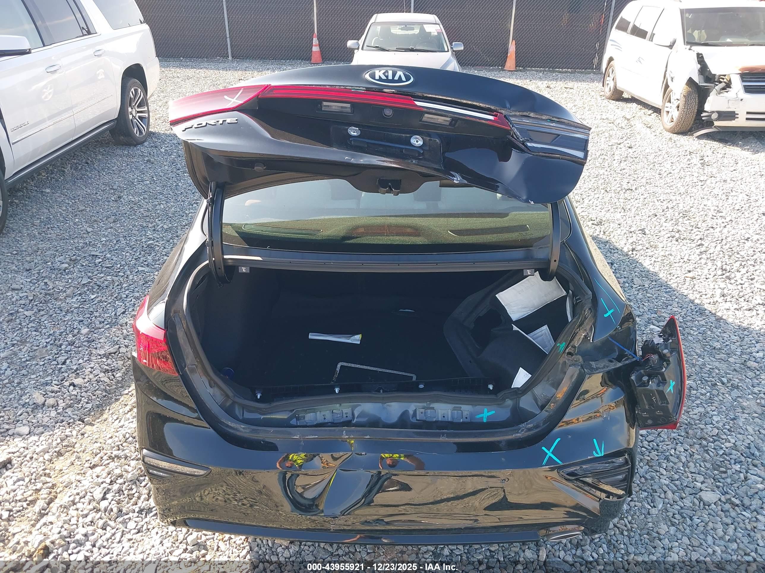KIA FORTE image 6