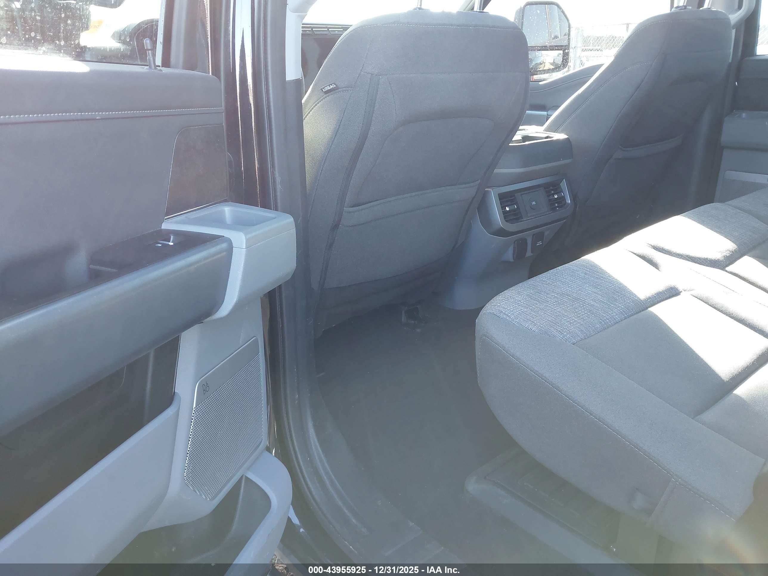 FORD F-250 image 8