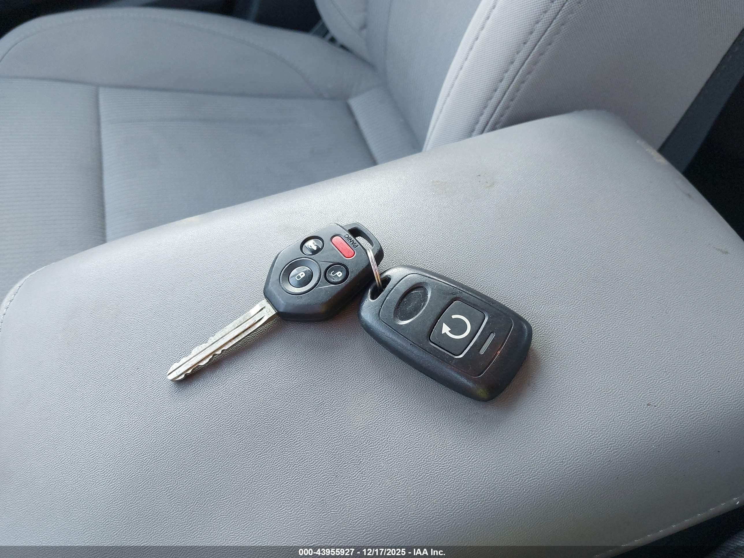 SUBARU LEGACY image 11