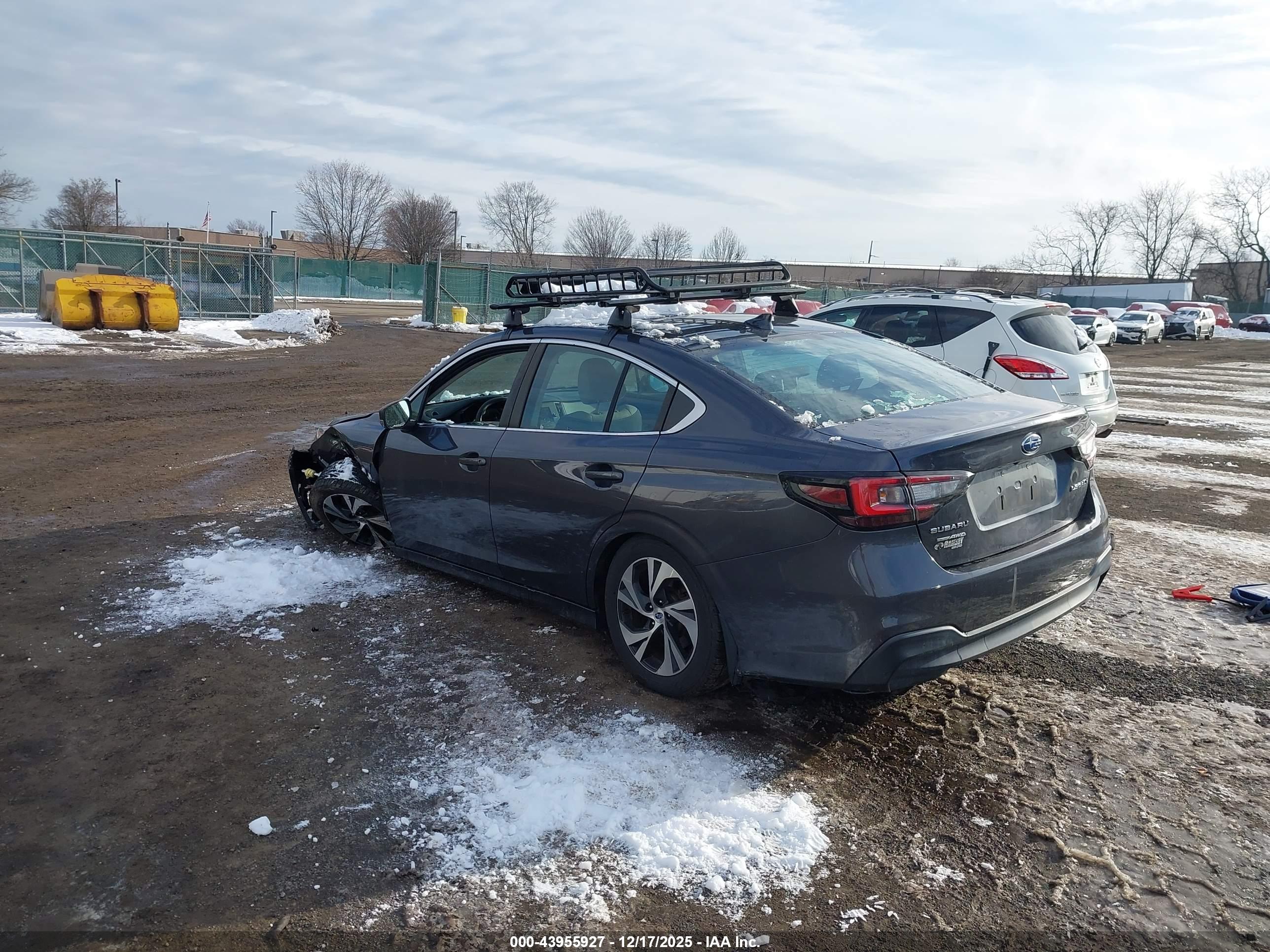 SUBARU LEGACY image 3