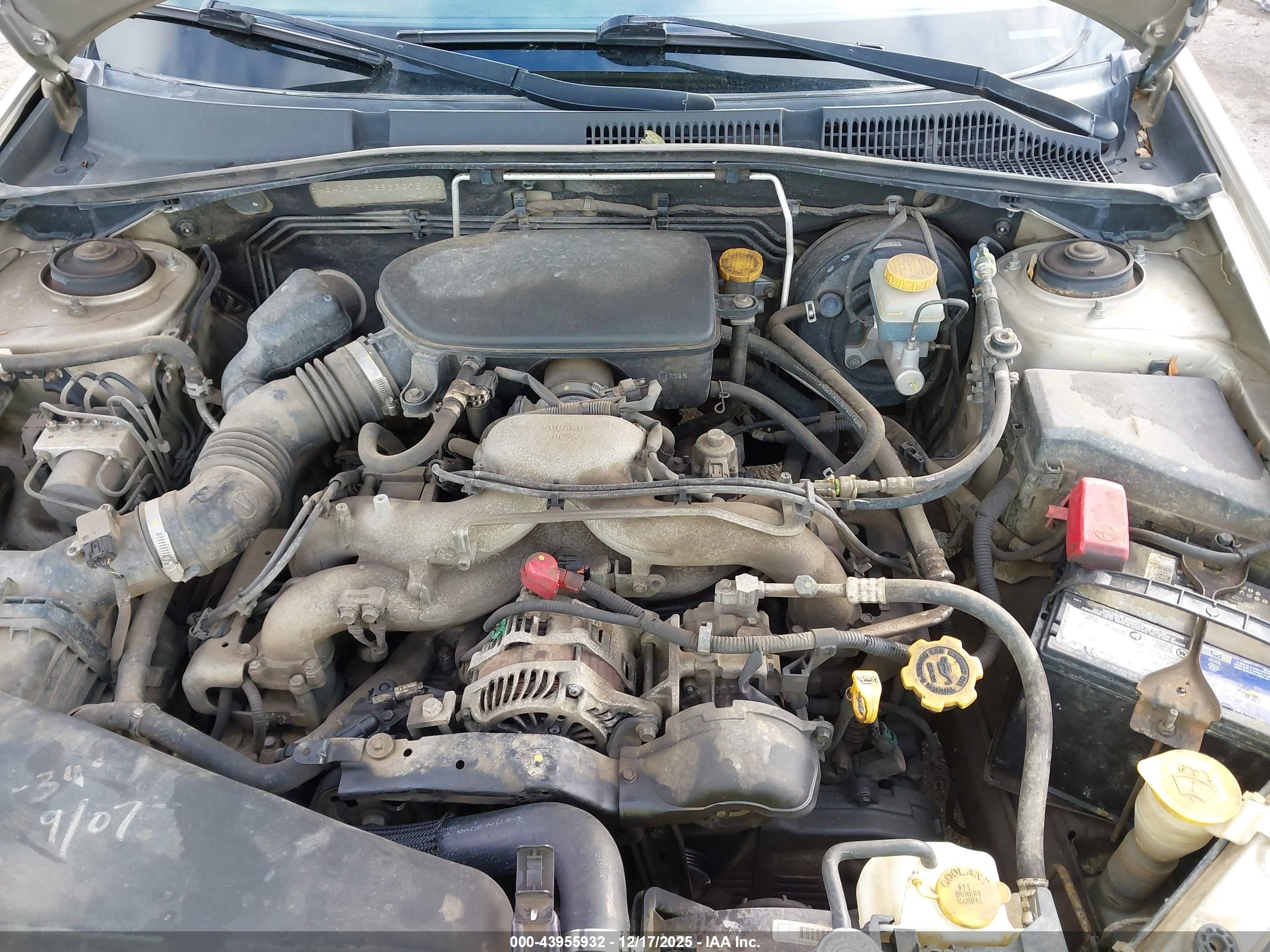 SUBARU OUTBACK image 10